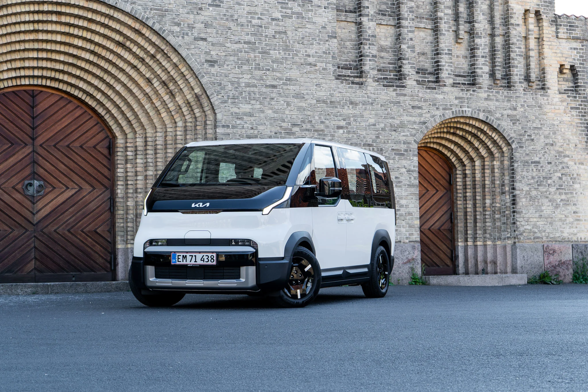 Kia PV5 Standard Range-33