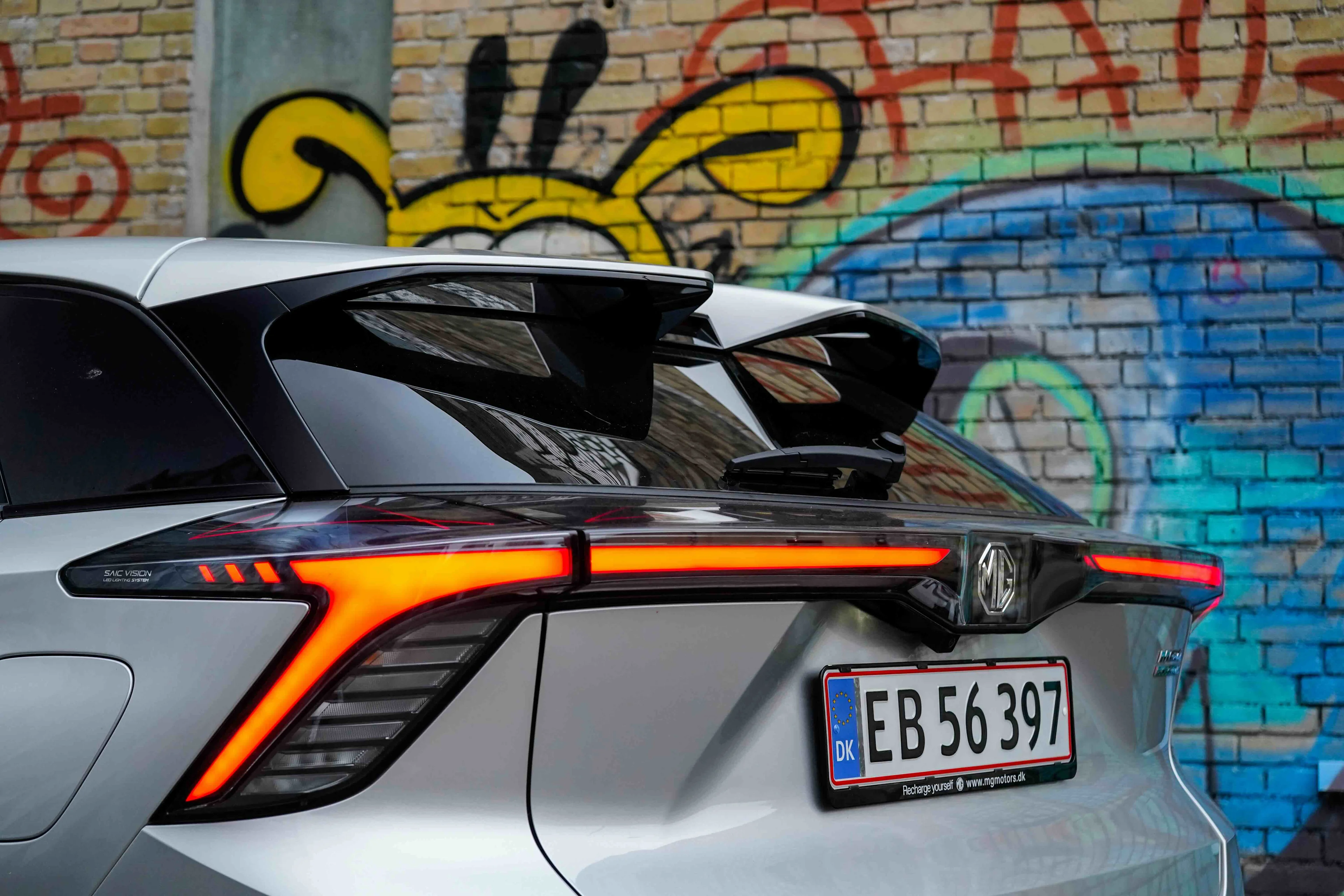 MG4 Extended Range-15