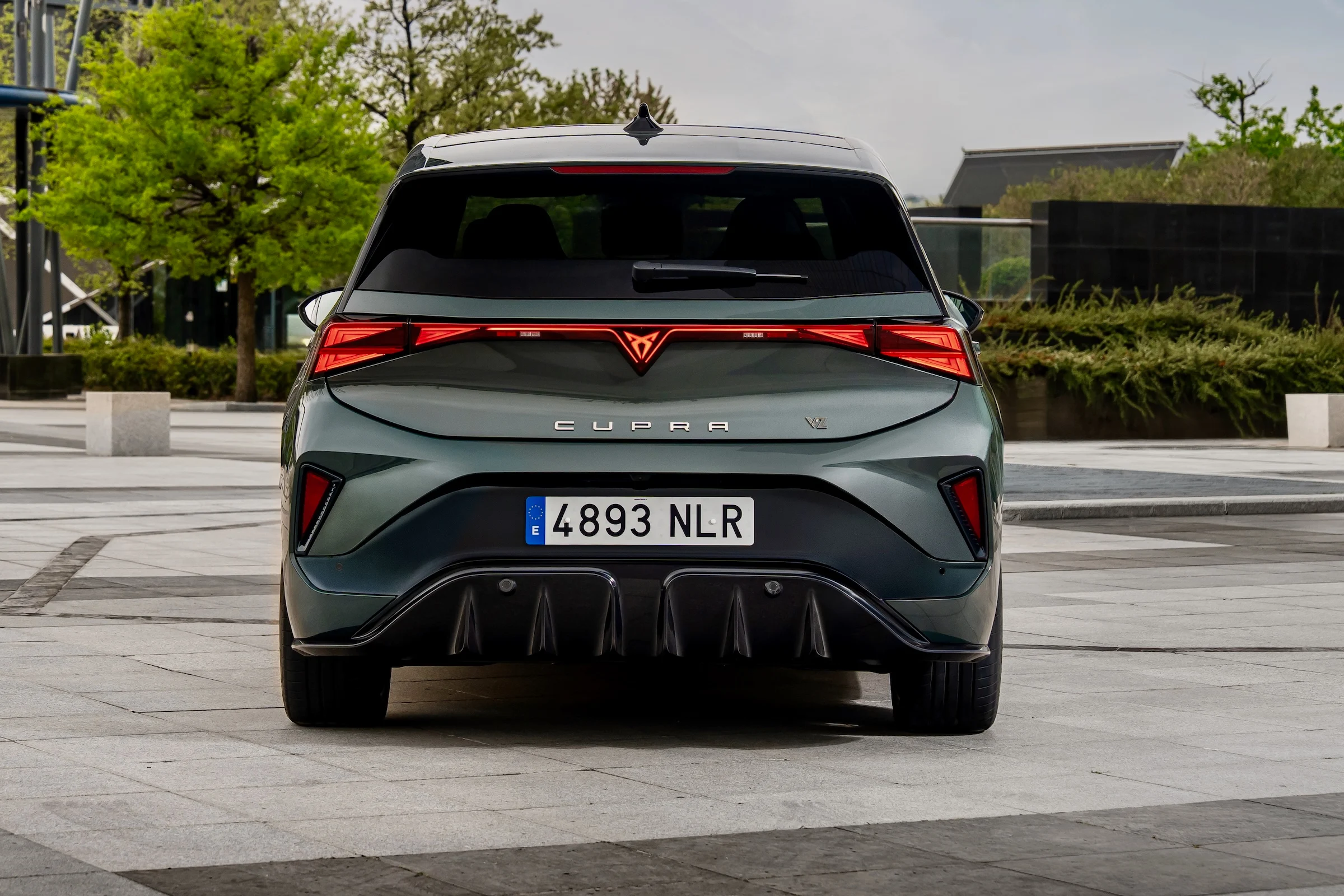 005 The-new-CUPRA-Born-hits-the-roads-with-pure-electric-performance HQ