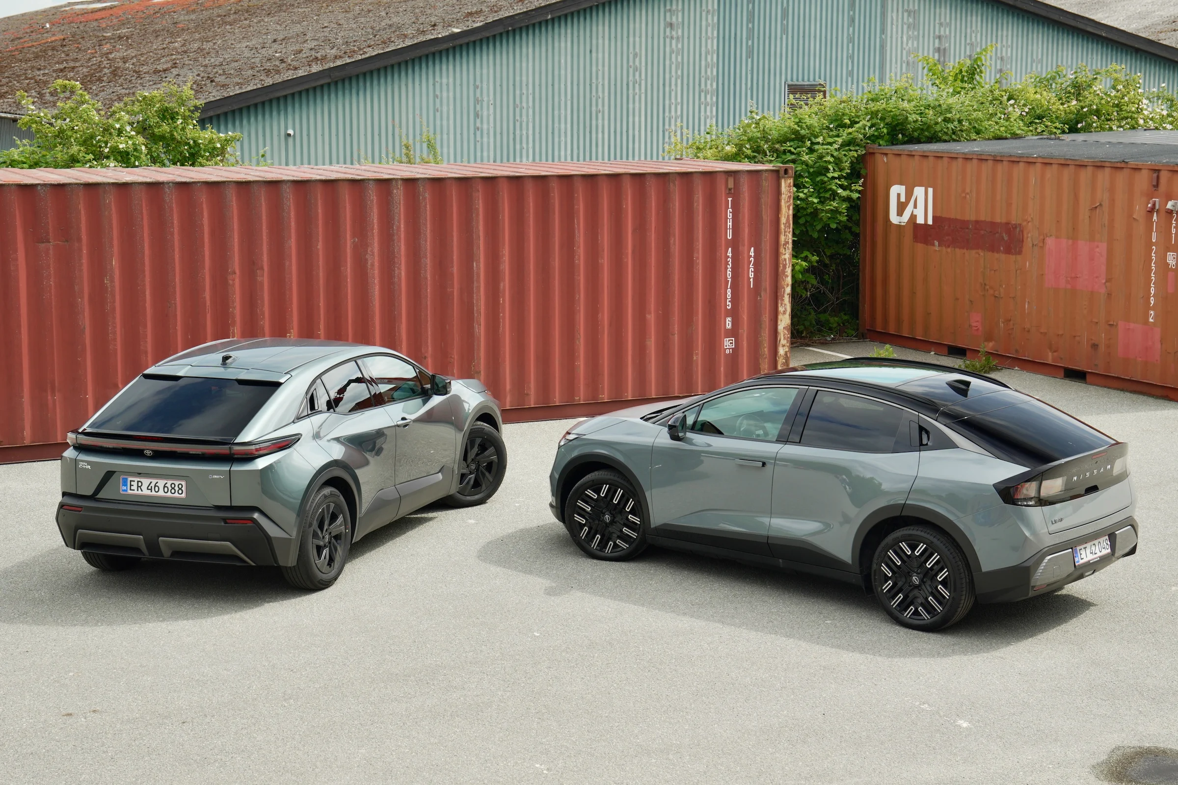 DUEL Nissan Leaf vs Toyota C-HR+ MBB 851