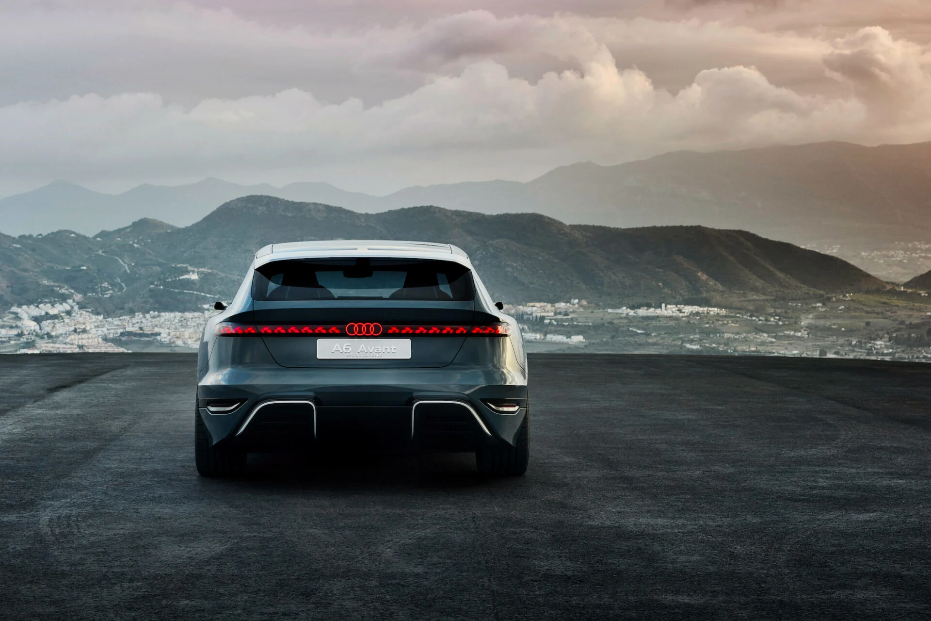Audi A6 Avant e-tron concept