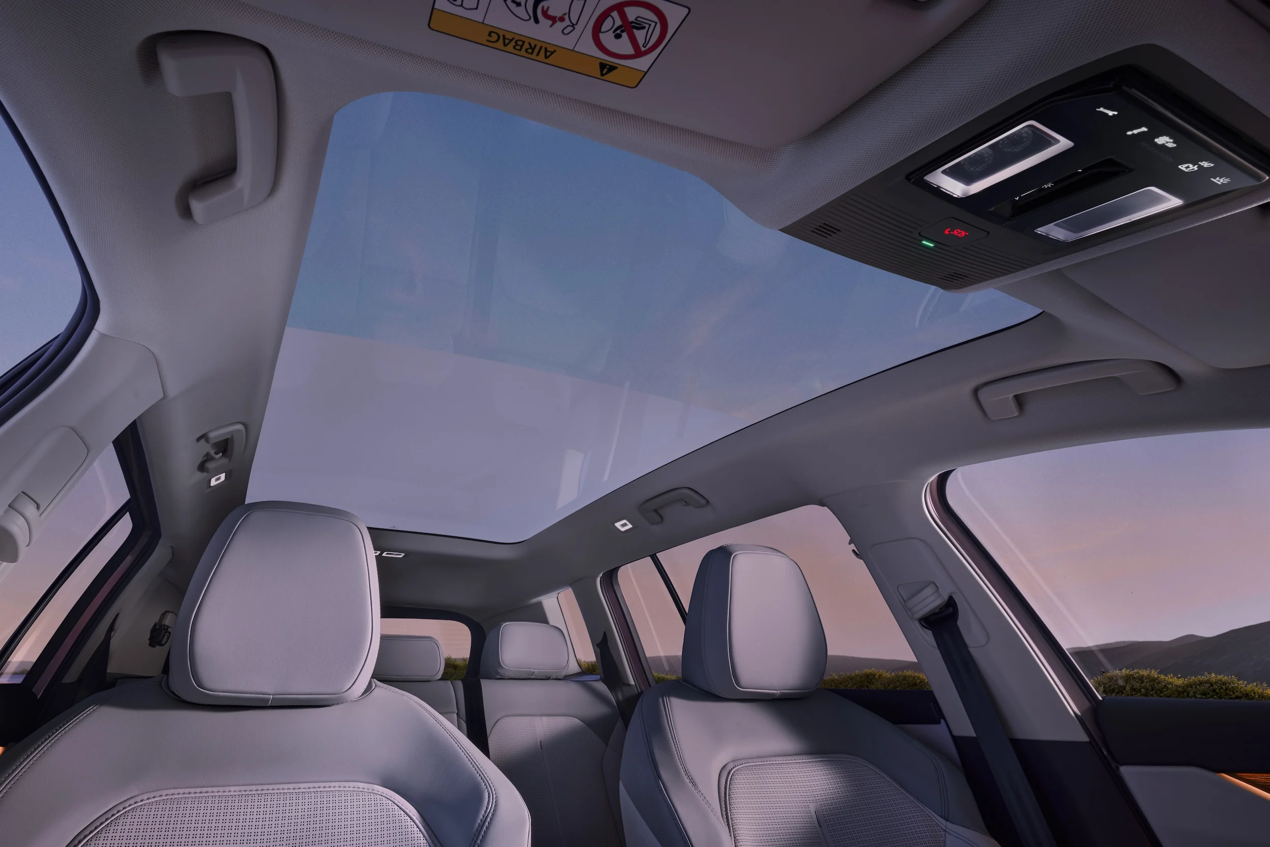 Peaq 057 Panoramic roof
