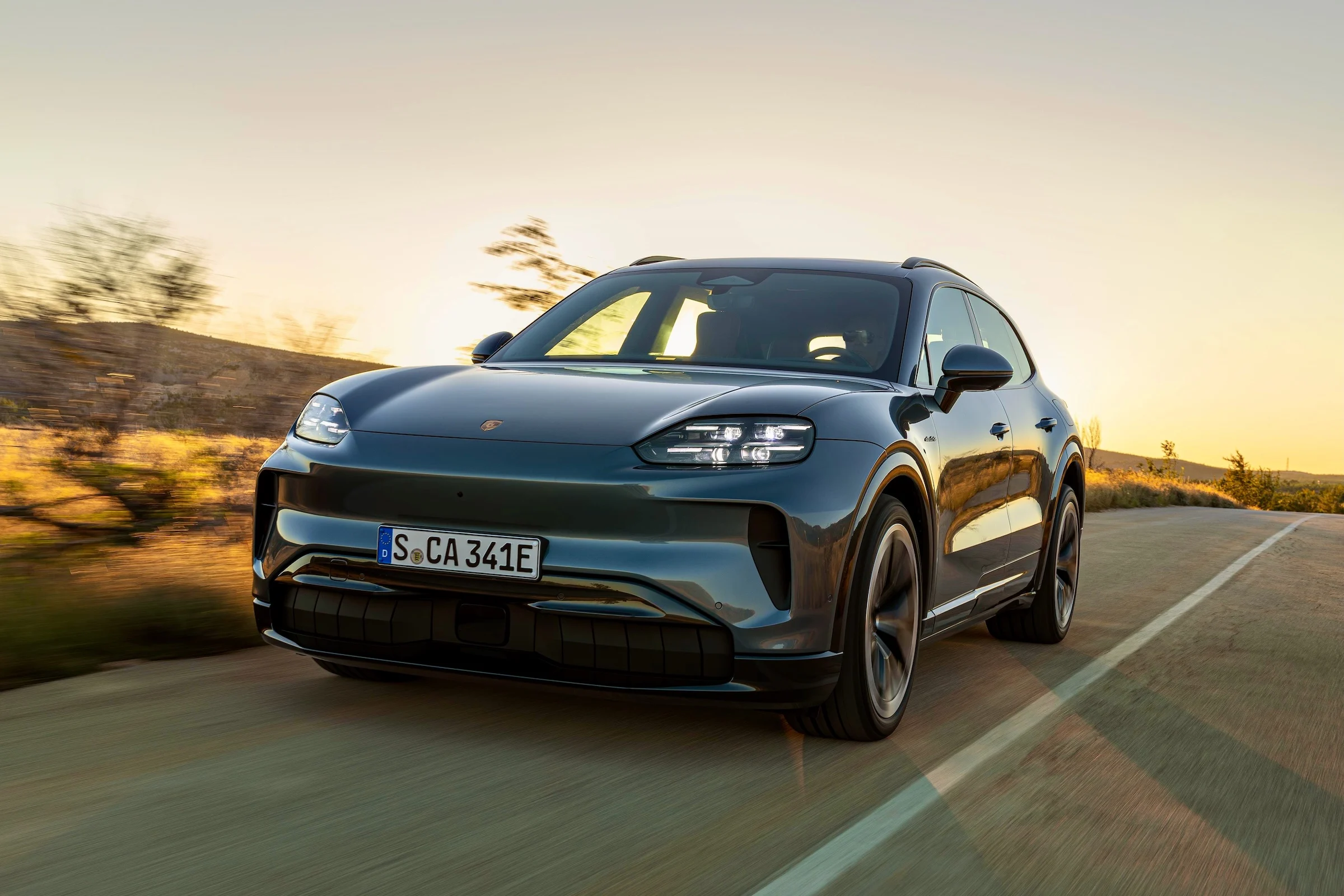 Porsche Cayenne Electric 511 6000x4002