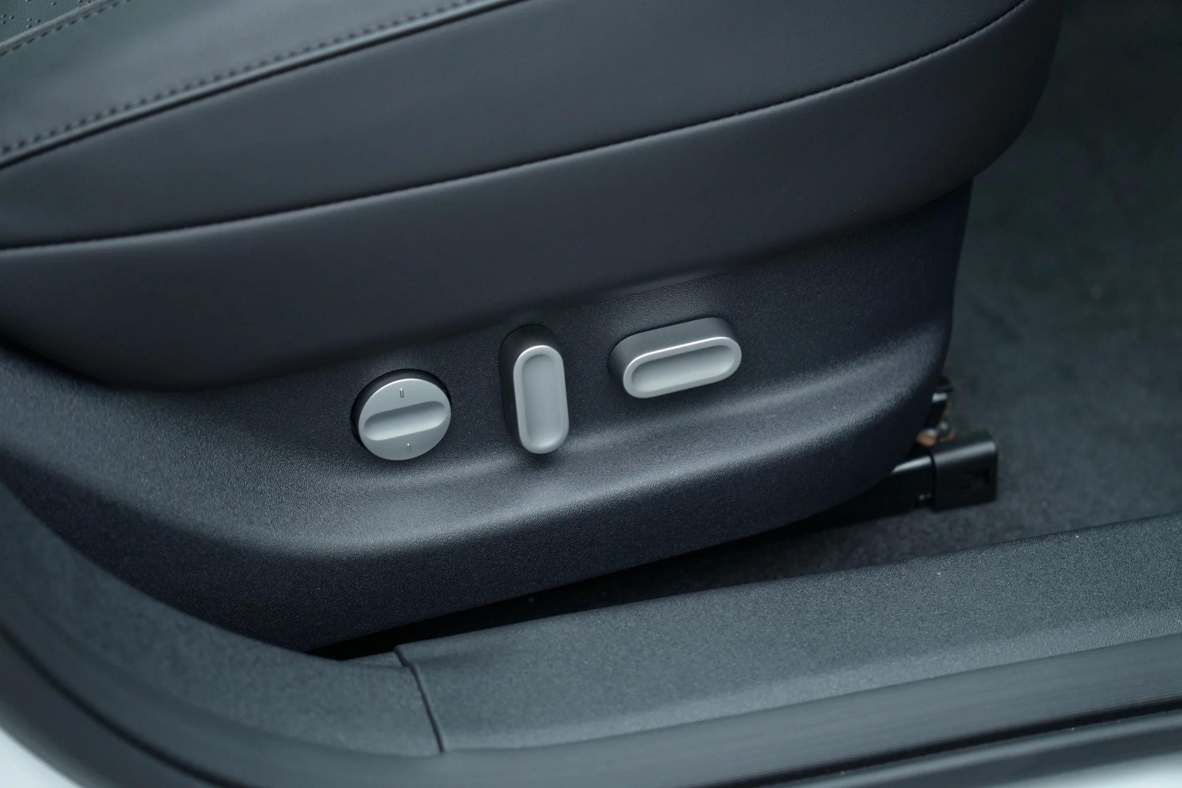 DUEL Firefly vs Renault 5 52 MBB 996