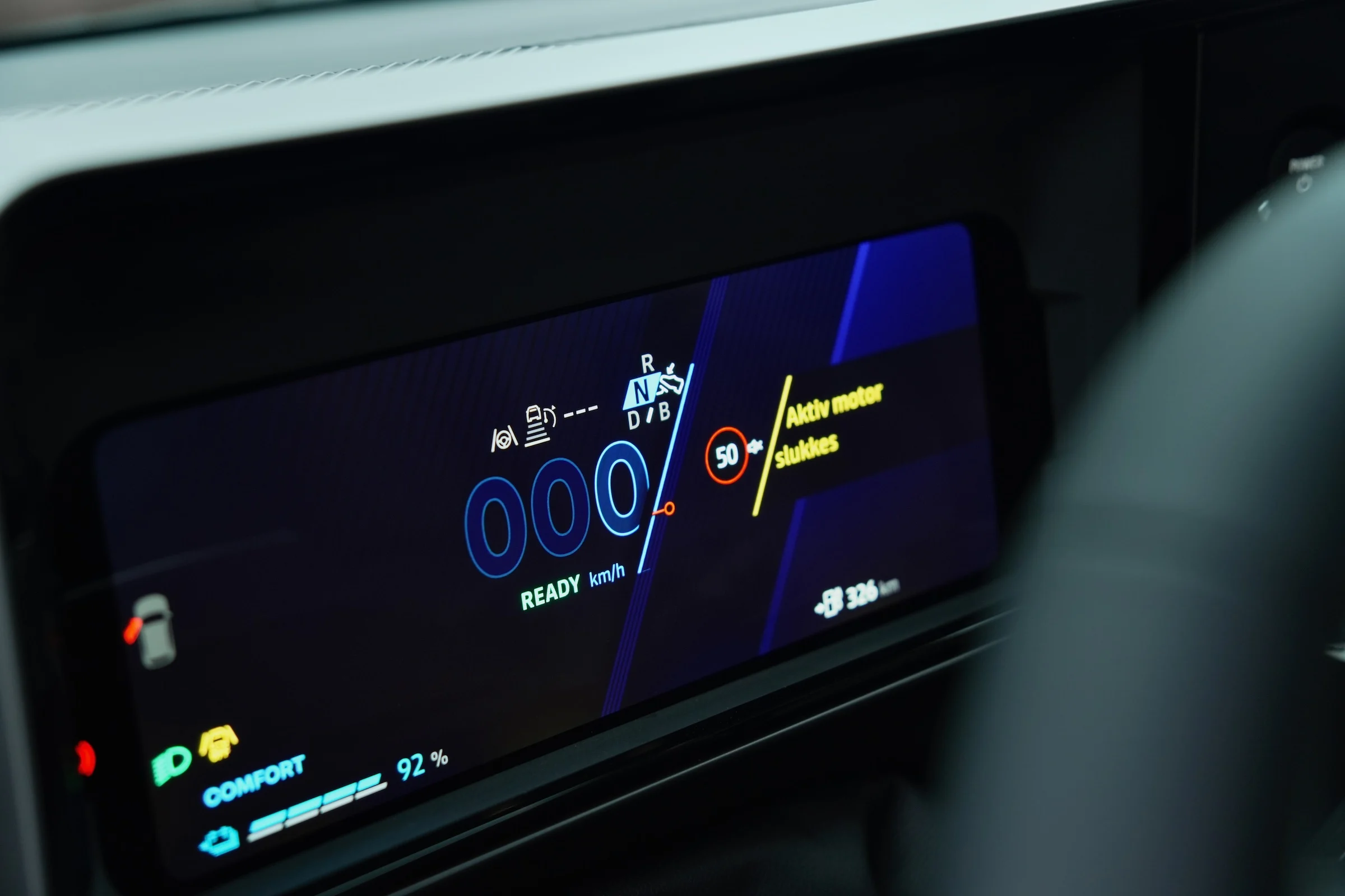 DUEL Firefly vs Renault 5 52 MBB 955