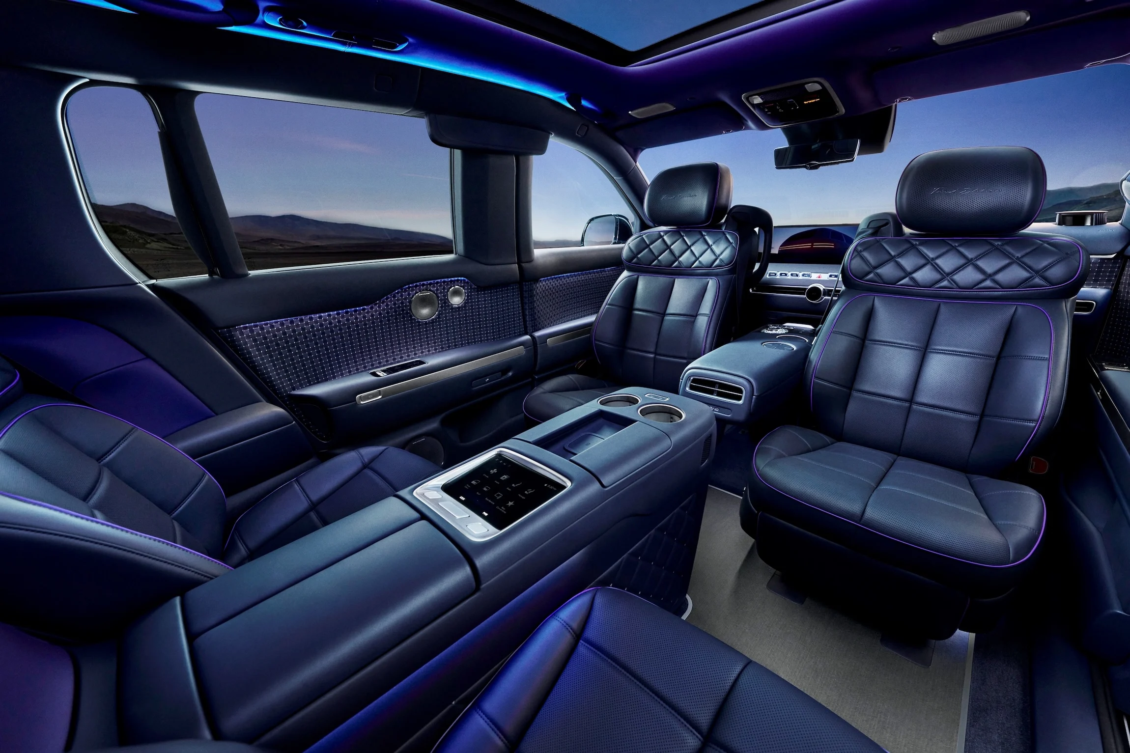 Genesis GV90 05