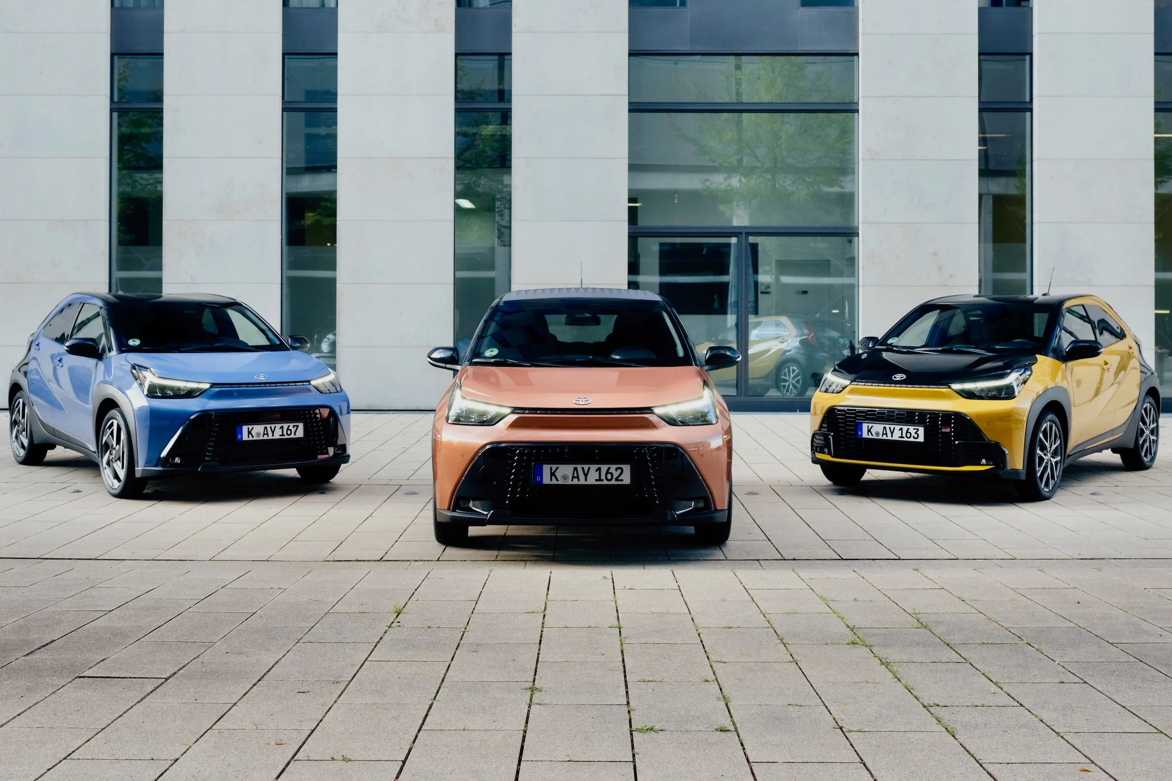 2026 Aygo X Hybrid Combo Static 0002