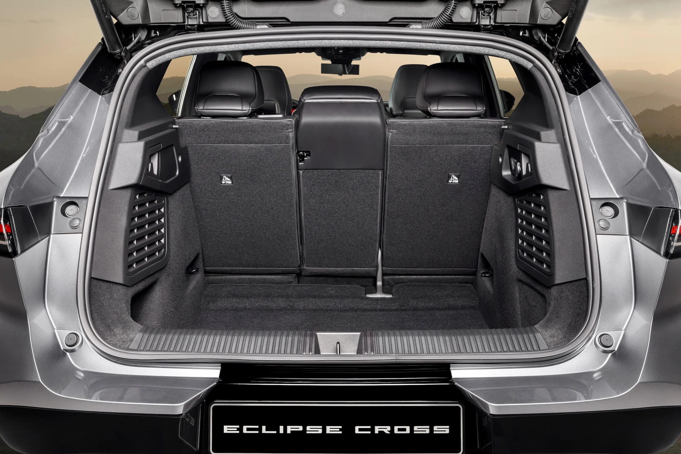 Eclipse Cross 037