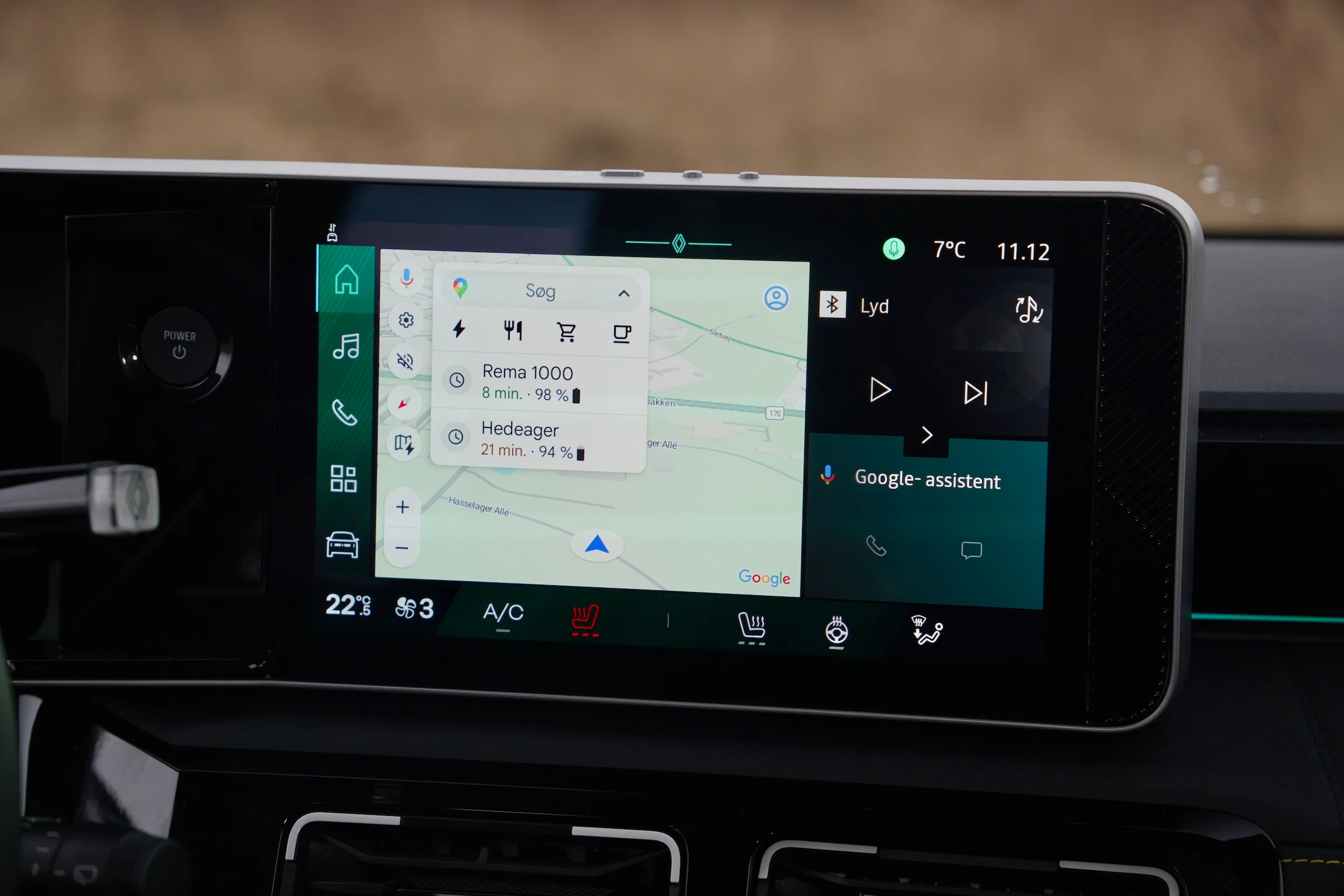 DUEL Jaecoo J5 EV vs Renault 4 E-Tech 111