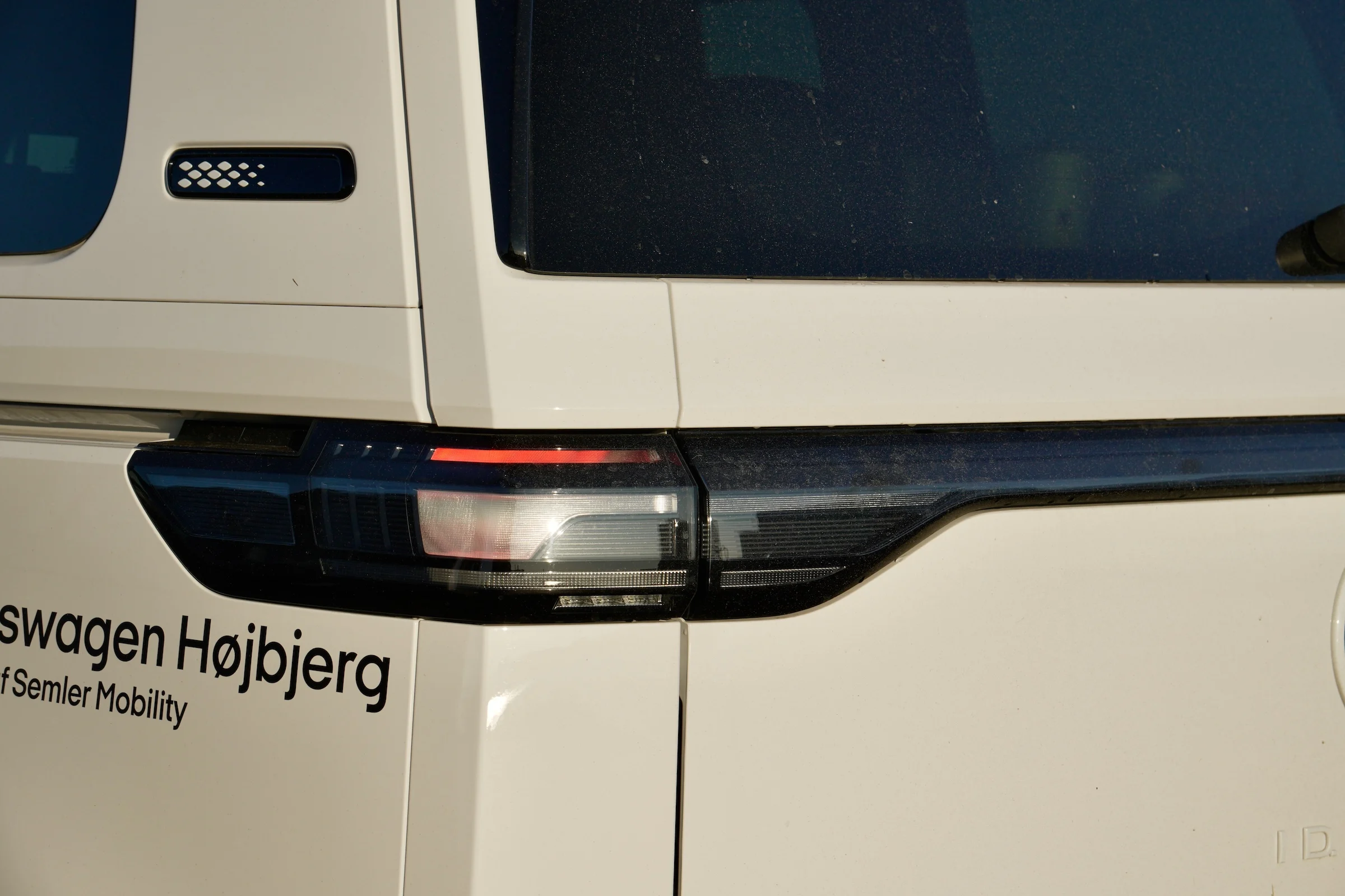 DUEL Kia PV5 Pass vs VW ID. Buzz 711