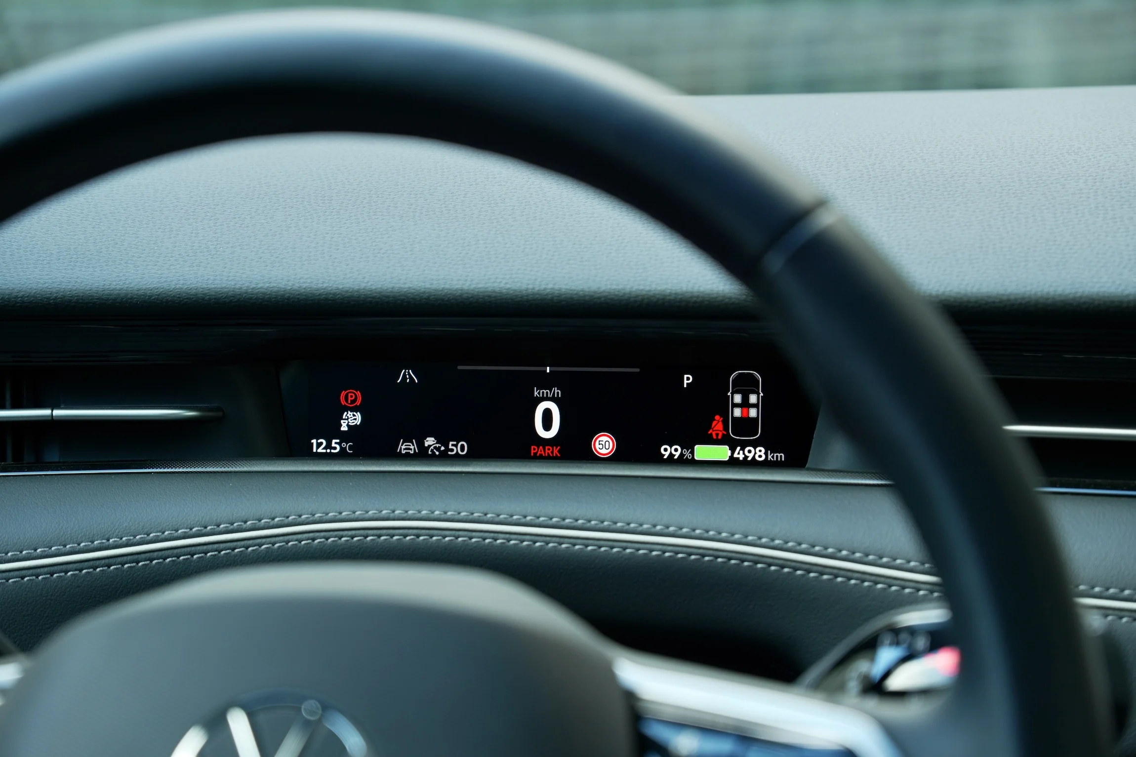 STORTEST Mazda 6e Tesla Model 3 VW ID.7 MBB5218