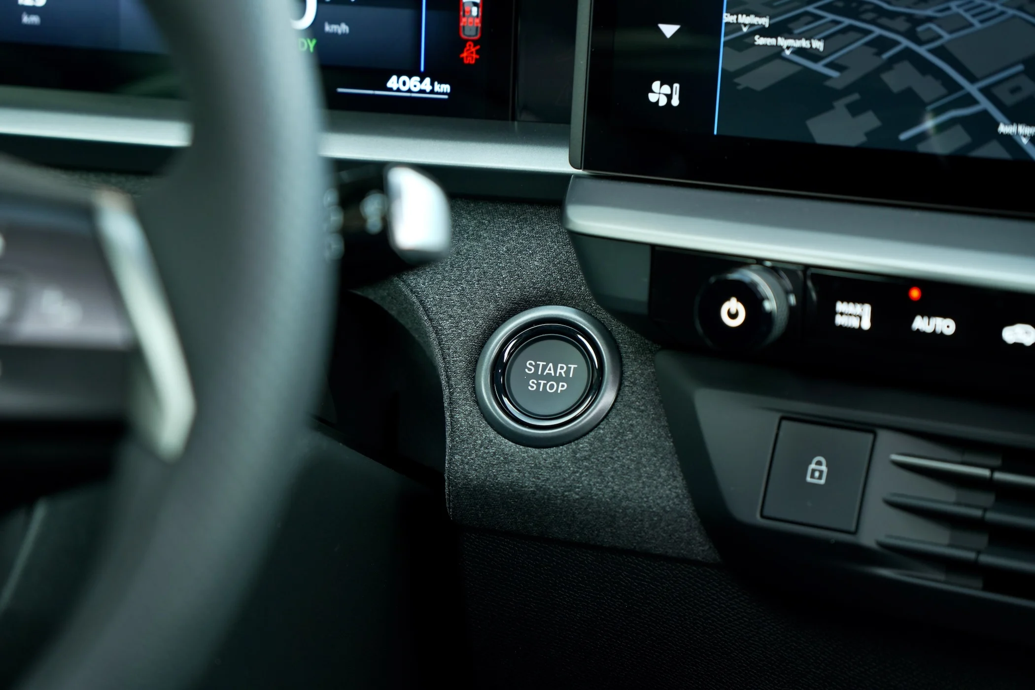 Opel vs Tesla vs Skoda MBB 415