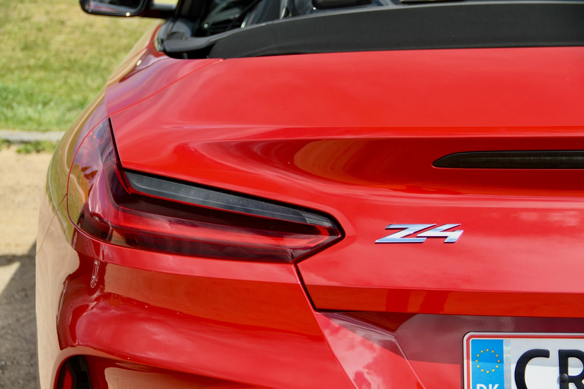 DUEL BMW vs Mazda447