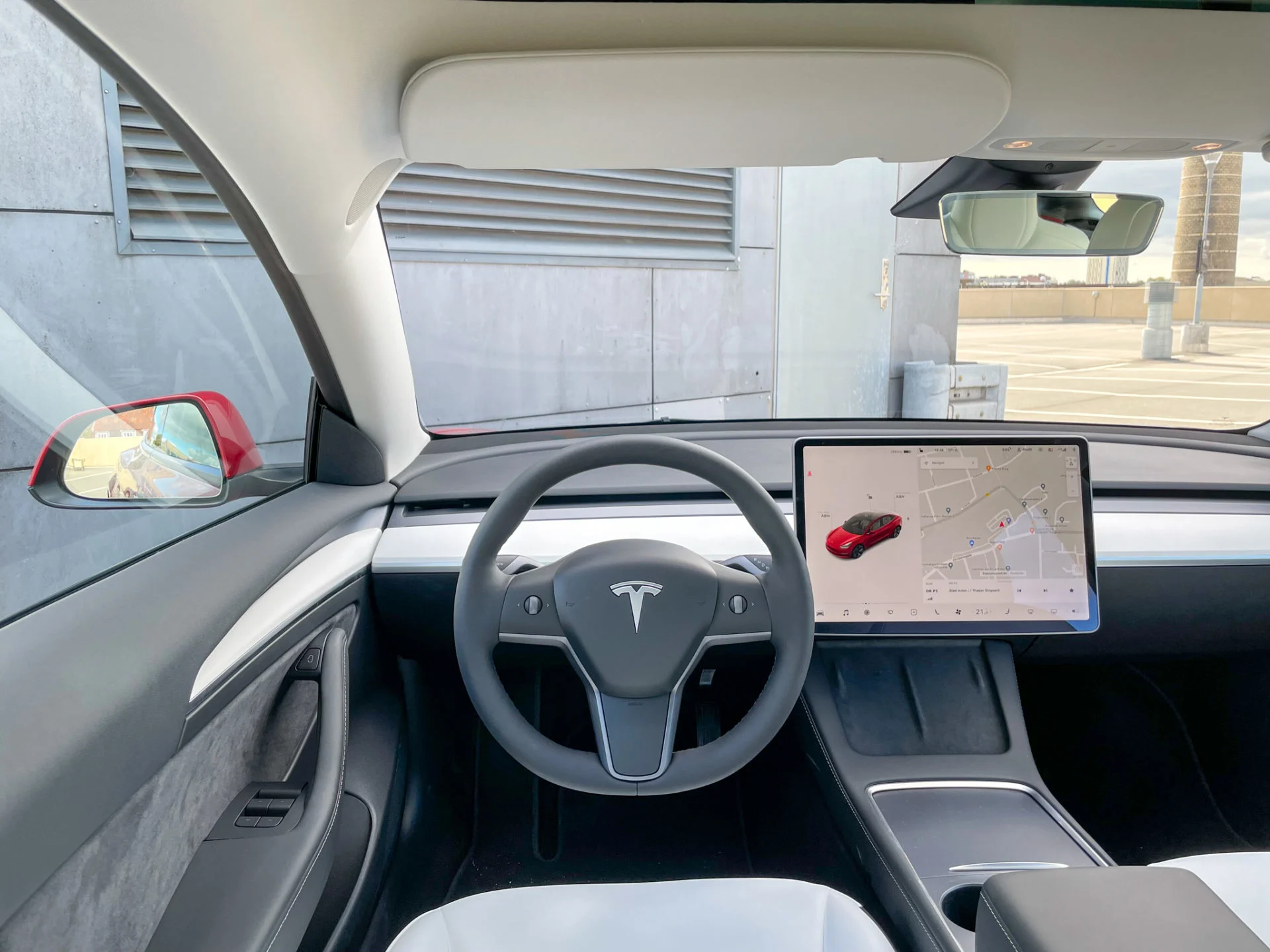 Tesla Model 3 (8)