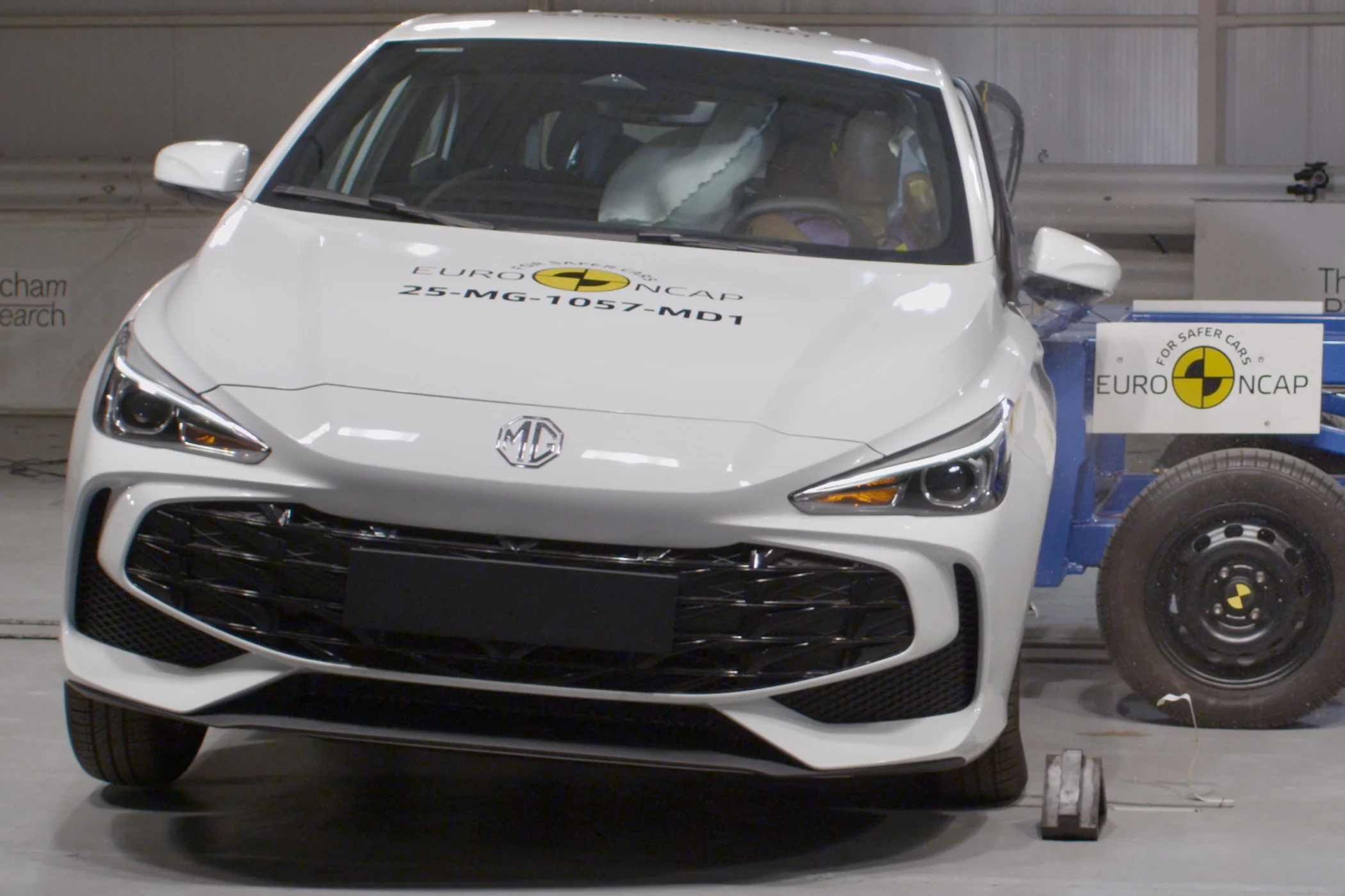 MG3 Euro NCAP 35