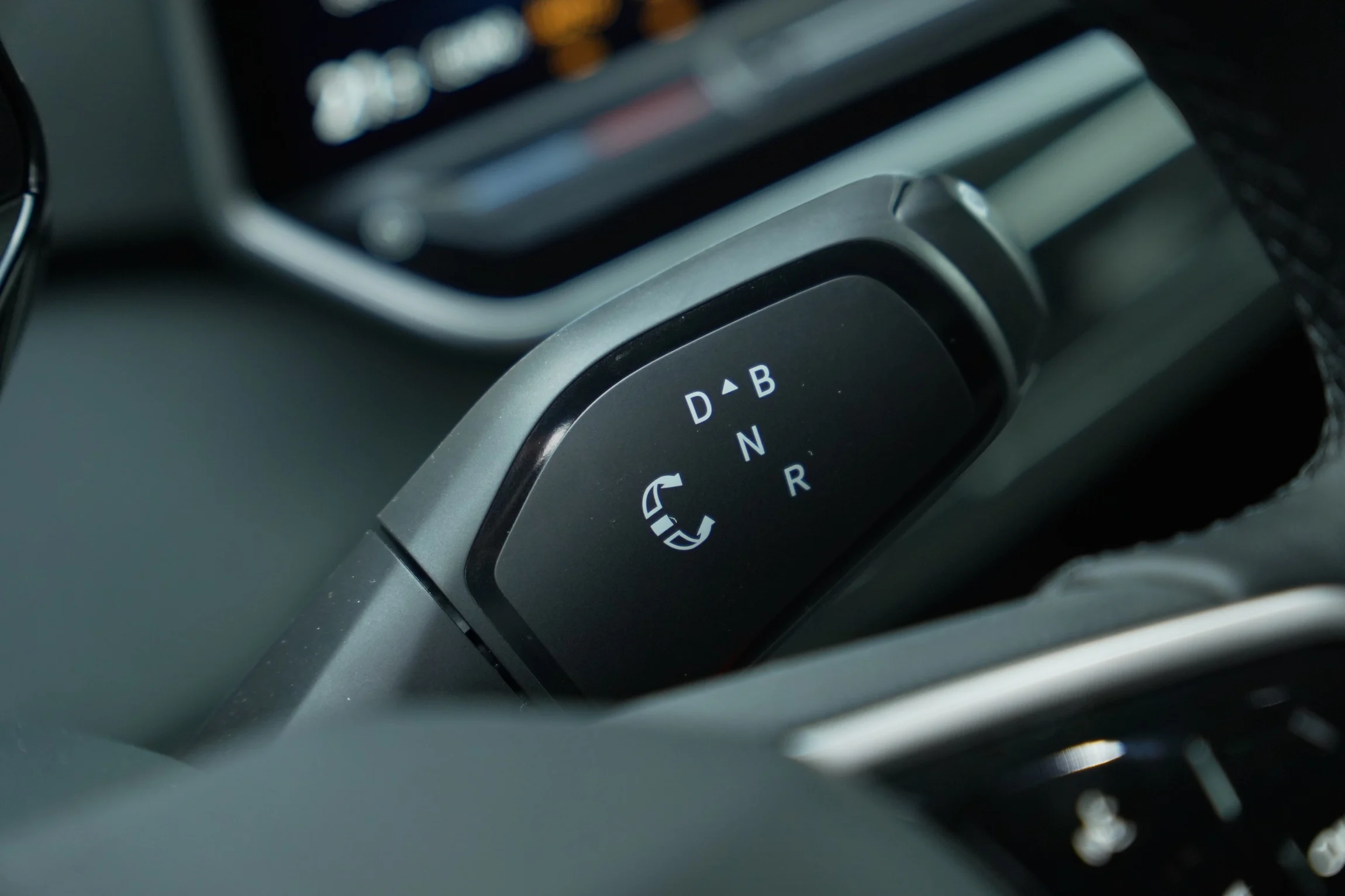 Kia EV4 LR vs VW ID.3 Max+ MBB144