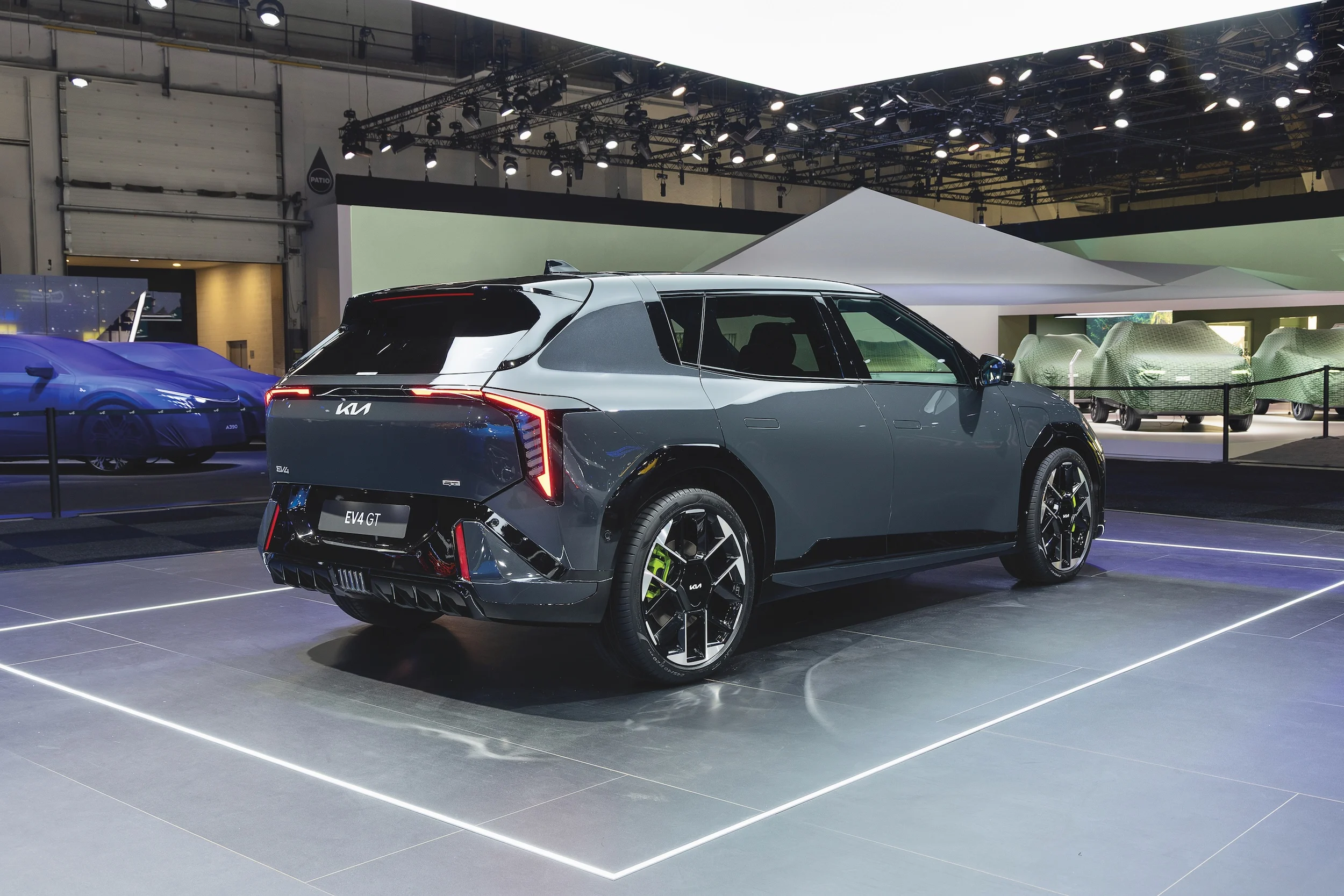 kia-ev4-gt-penta-metal-motorshow-static-print-3600x2400-04