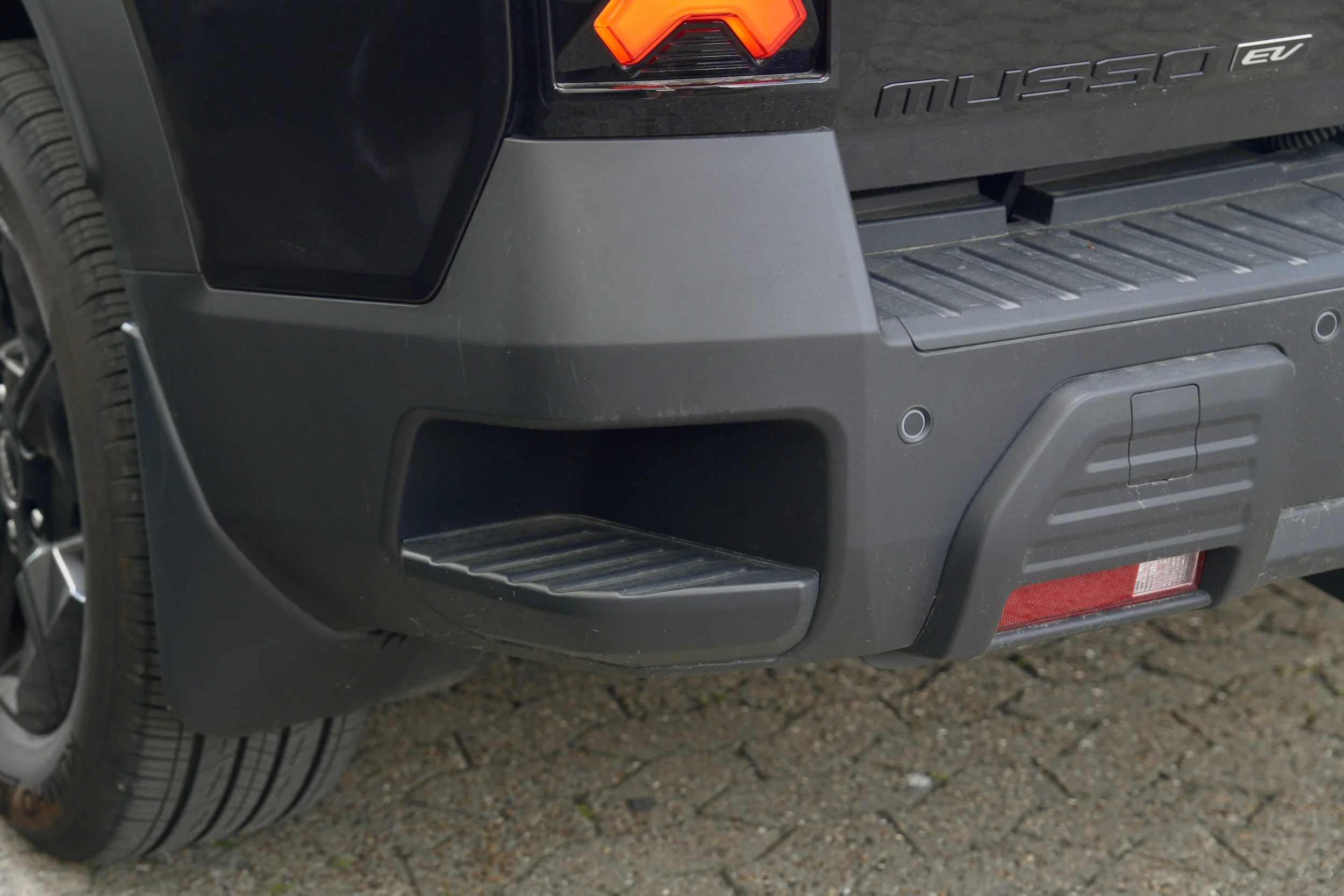 TEST KGM Musso EV MBB 1051