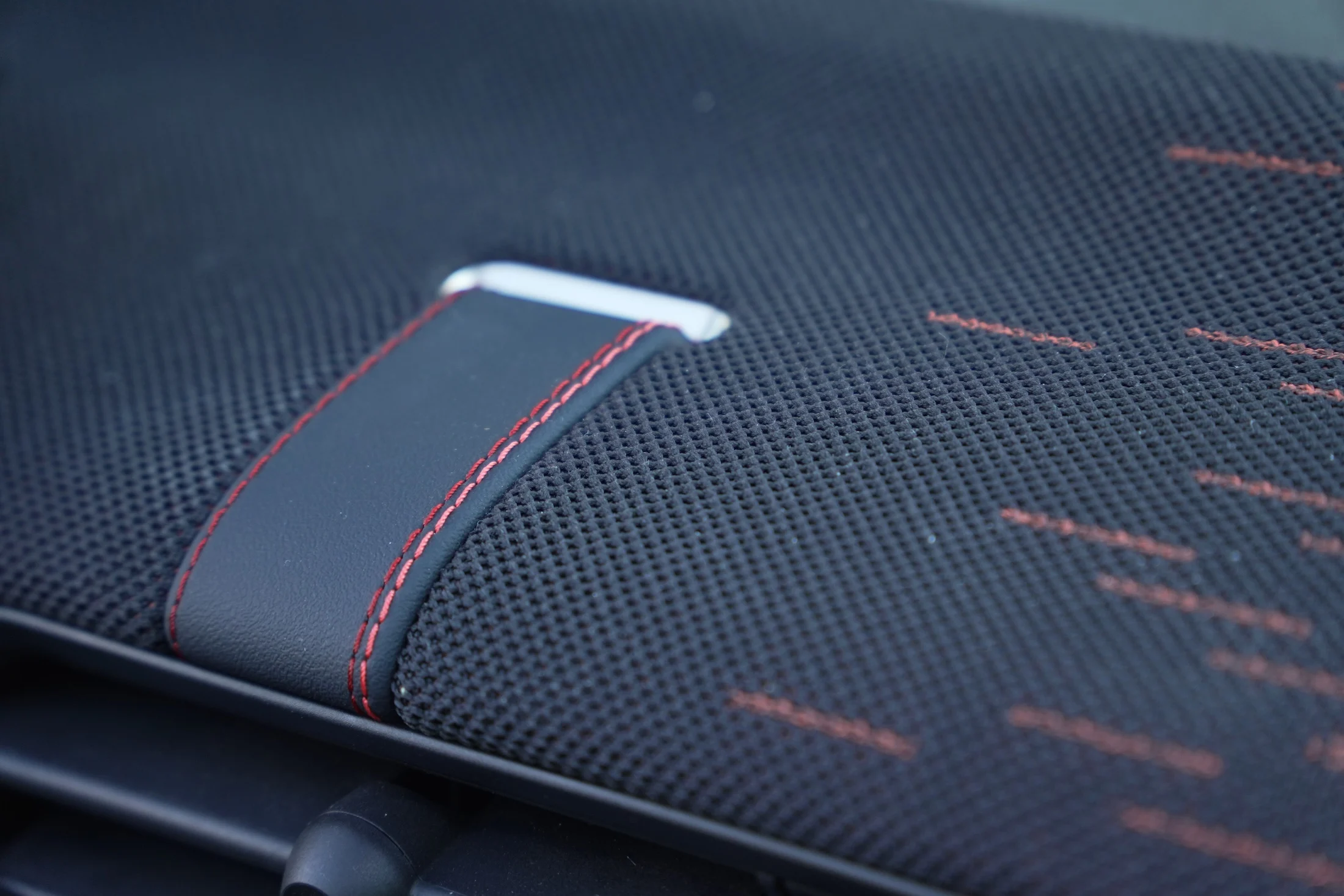 TEST Mini Cooper Cabriolet JCW MBB 128