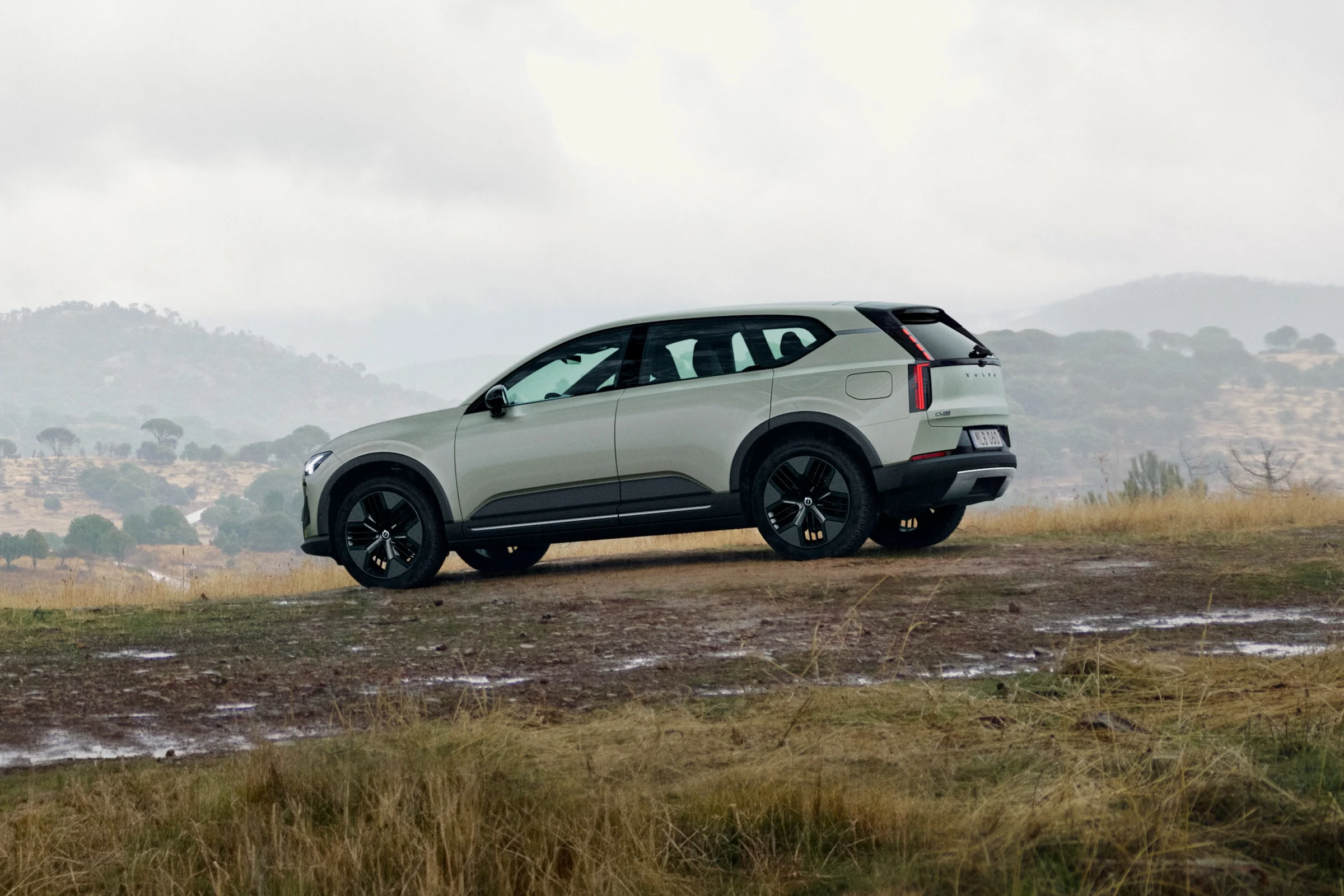 AKQA0110 EX60CC PR Profile Nature