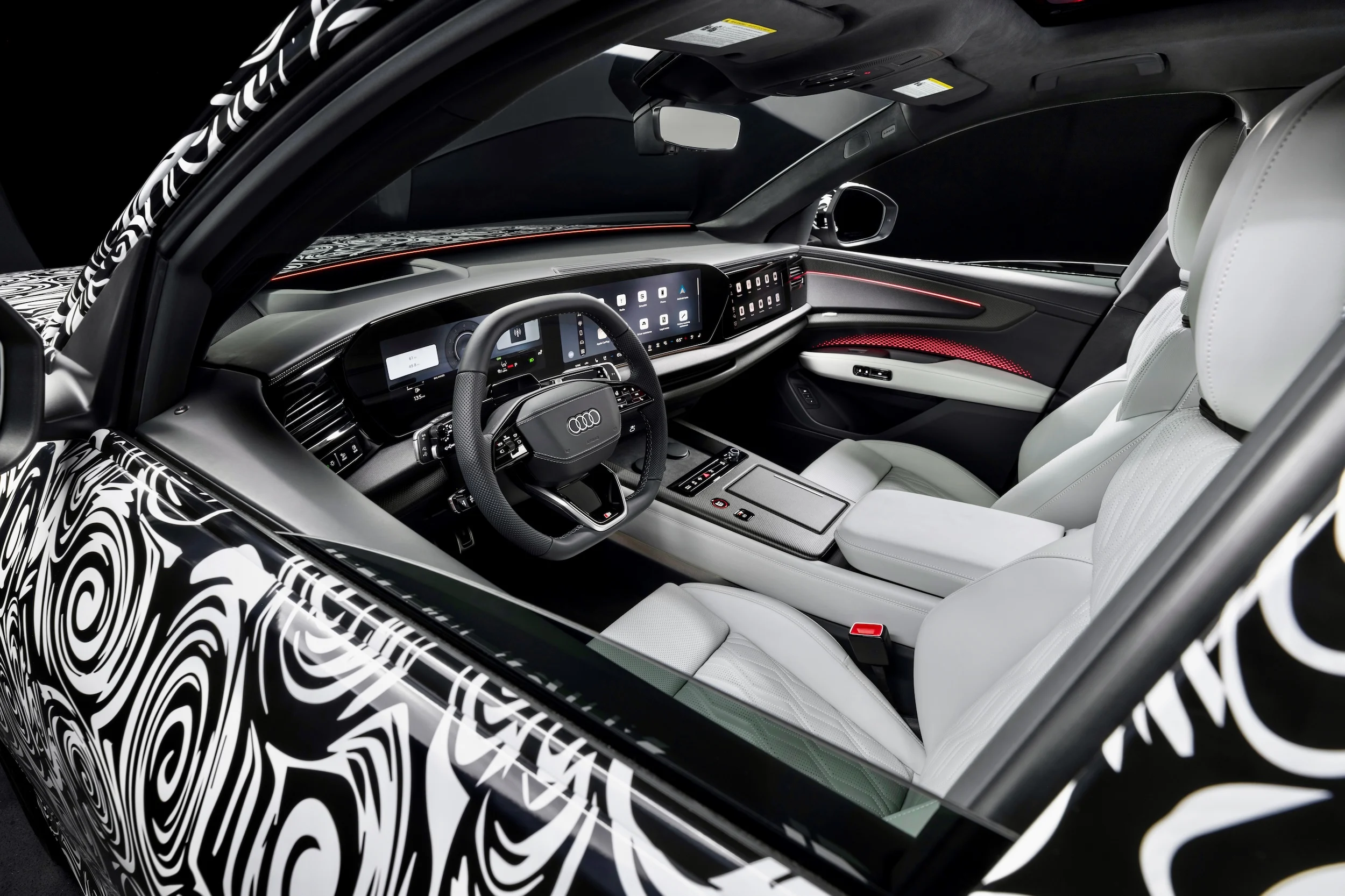 Audi Q9 07 large