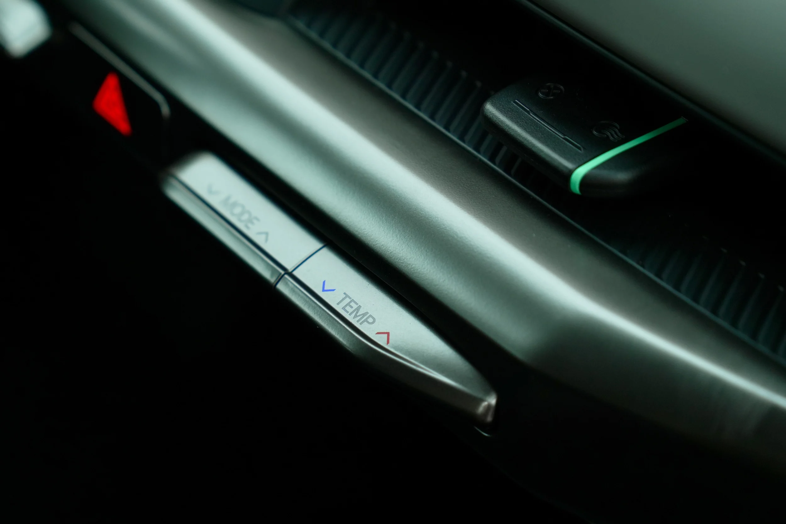 TEST Kia EV4 LR Access MBB 966