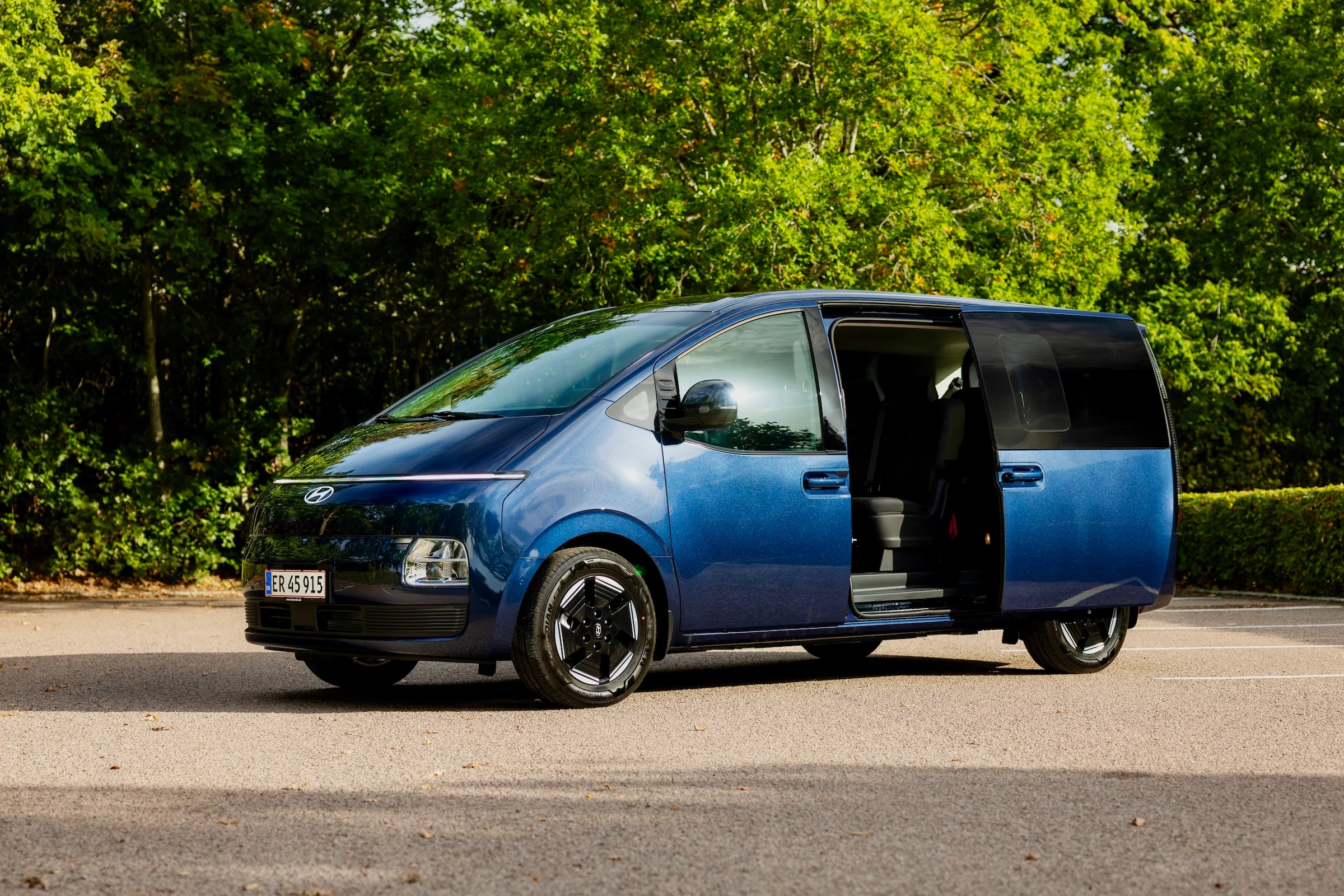 hyundai staria 62A3330