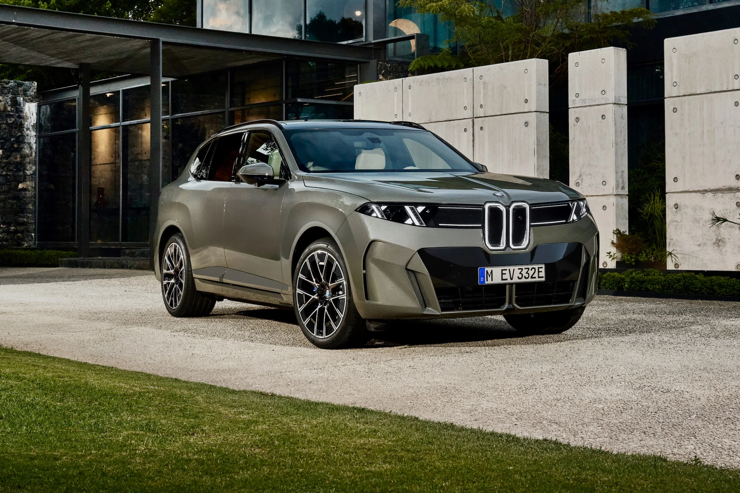P90646006 highRes bmw-ix5-60-xdrive-06
