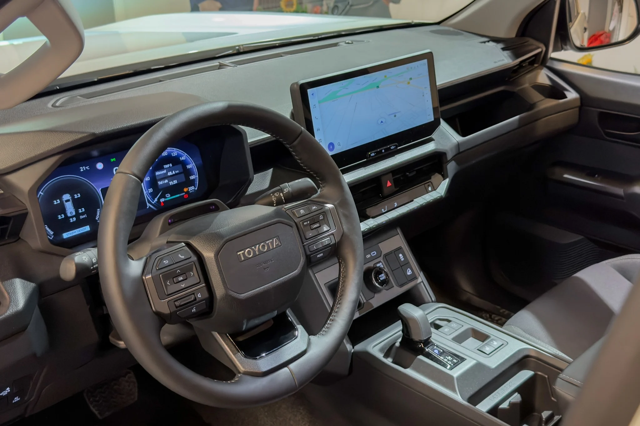Toyota Hilux Electric-16