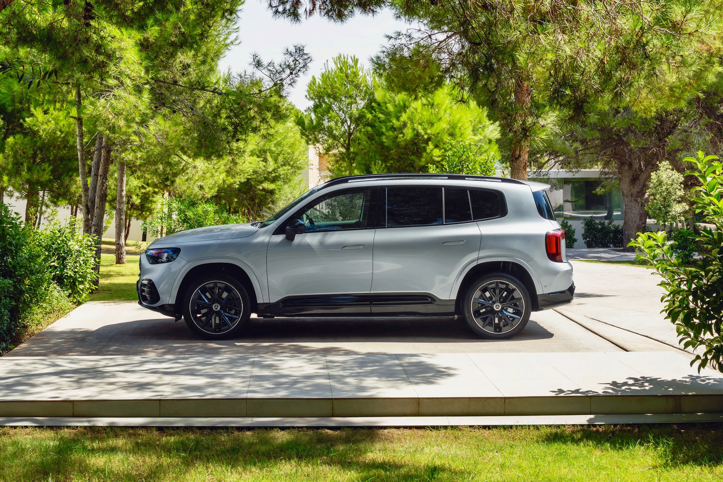 Mercedes-Benz GLB EQ Tech 13