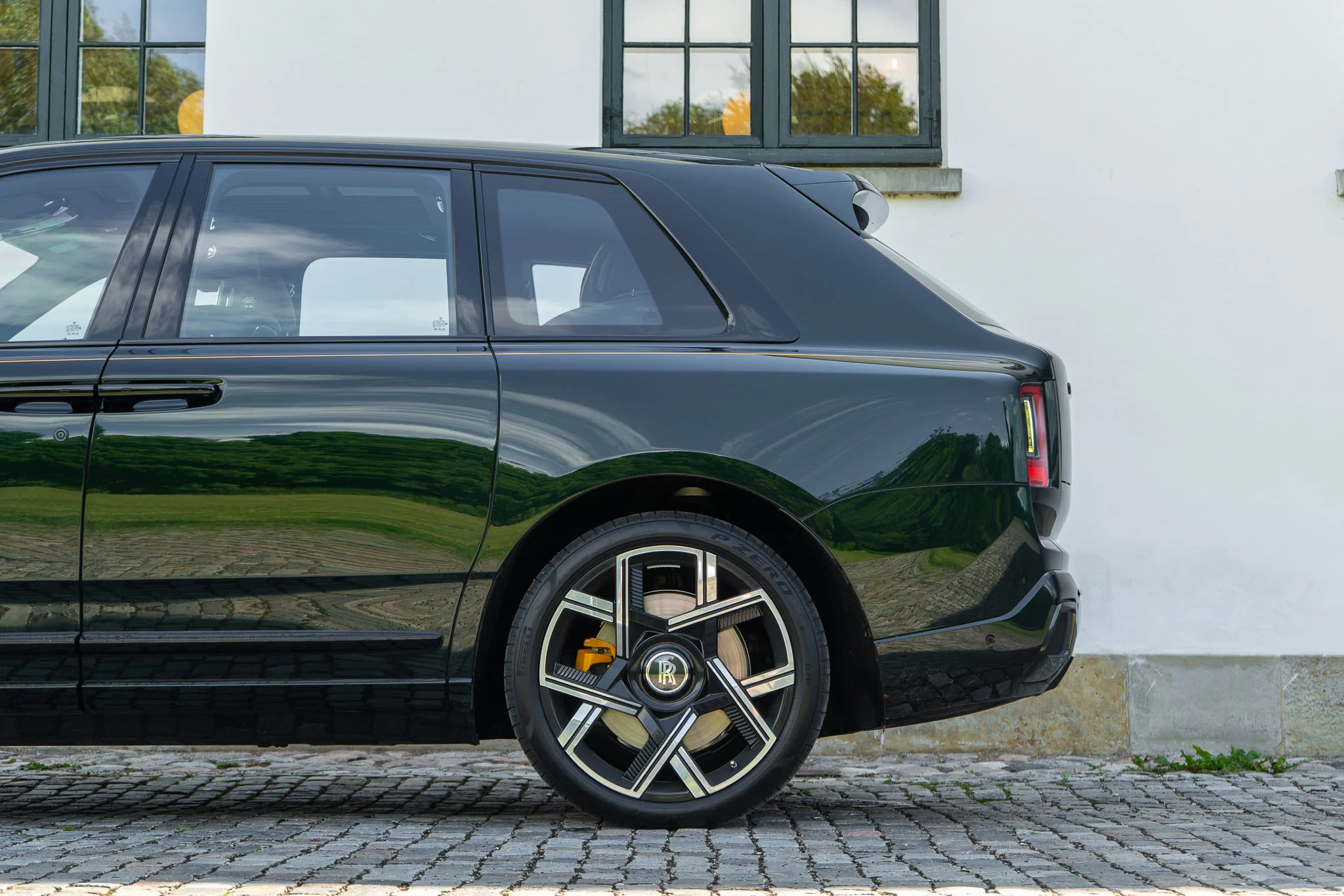 Rolls Royce Cullinan-25
