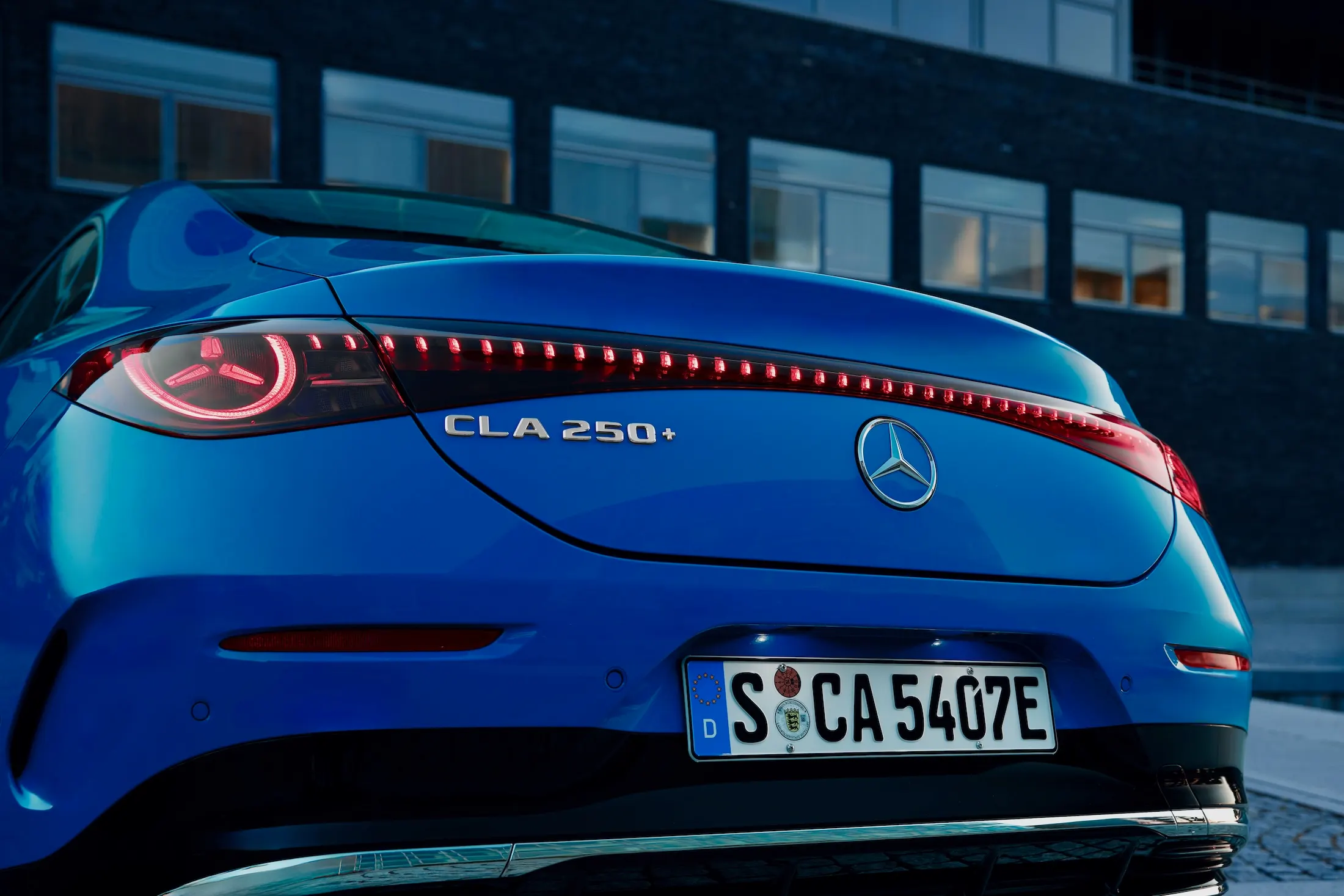 Mercedes-Benz CLA EQ 72 011