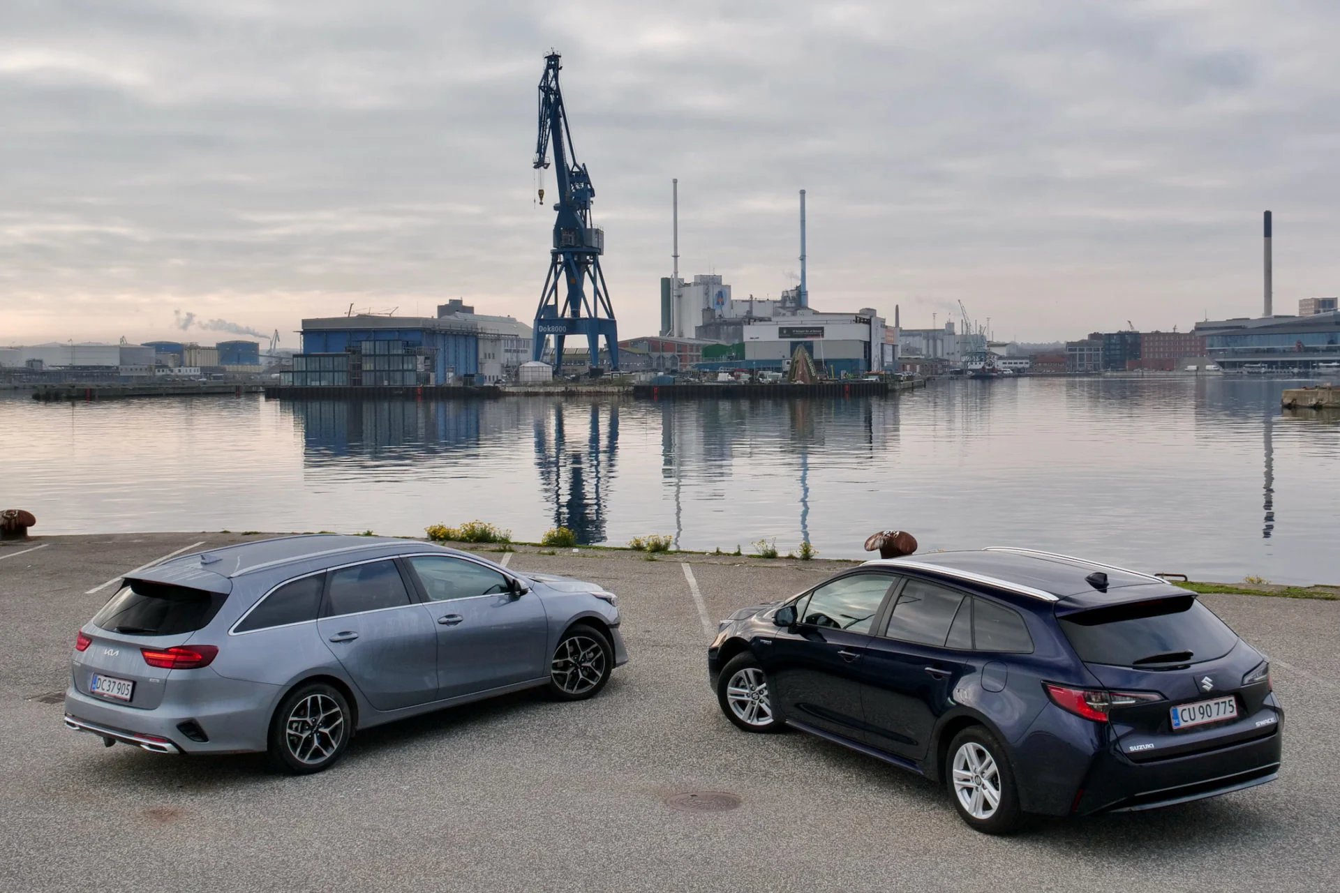 Bilbasen DUEL Kia Ceed SW PHEV vs Suzuki Swace Hybrid9773