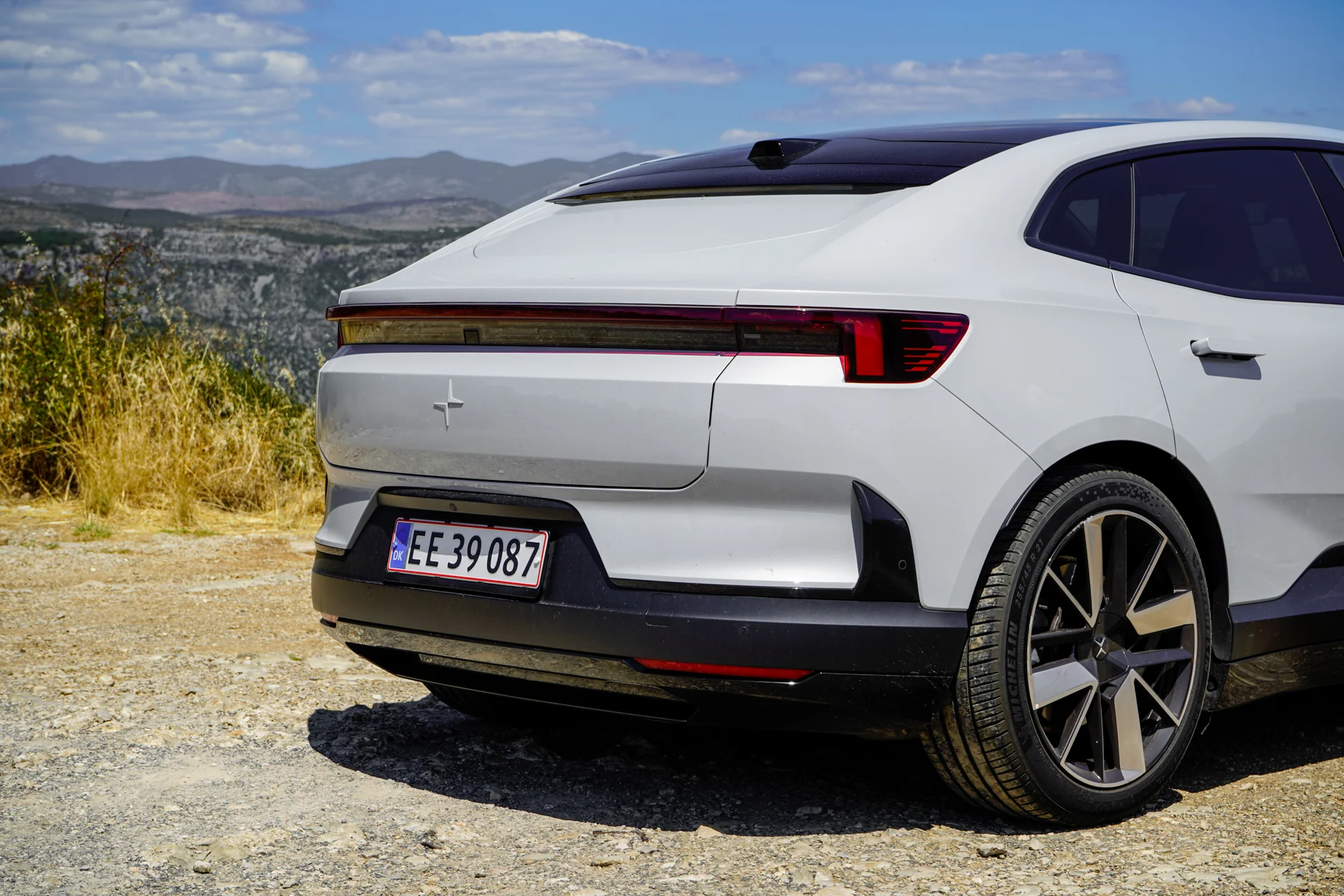 Polestar 4 Long Range Dual Motor-30