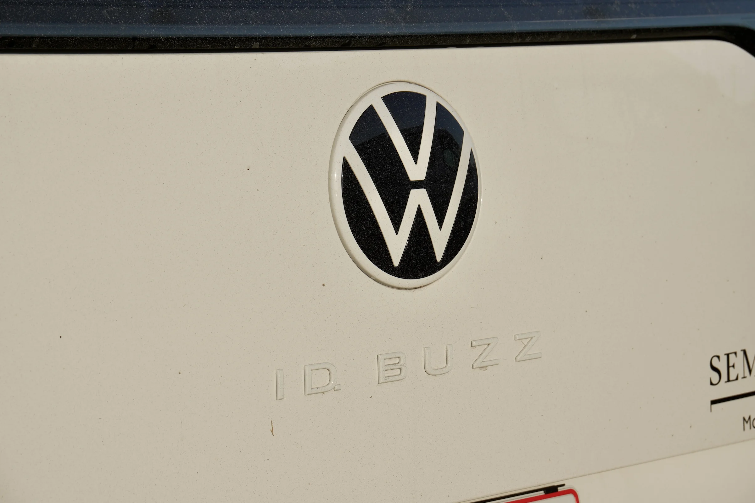 DUEL Kia PV5 Pass vs VW ID. Buzz 710