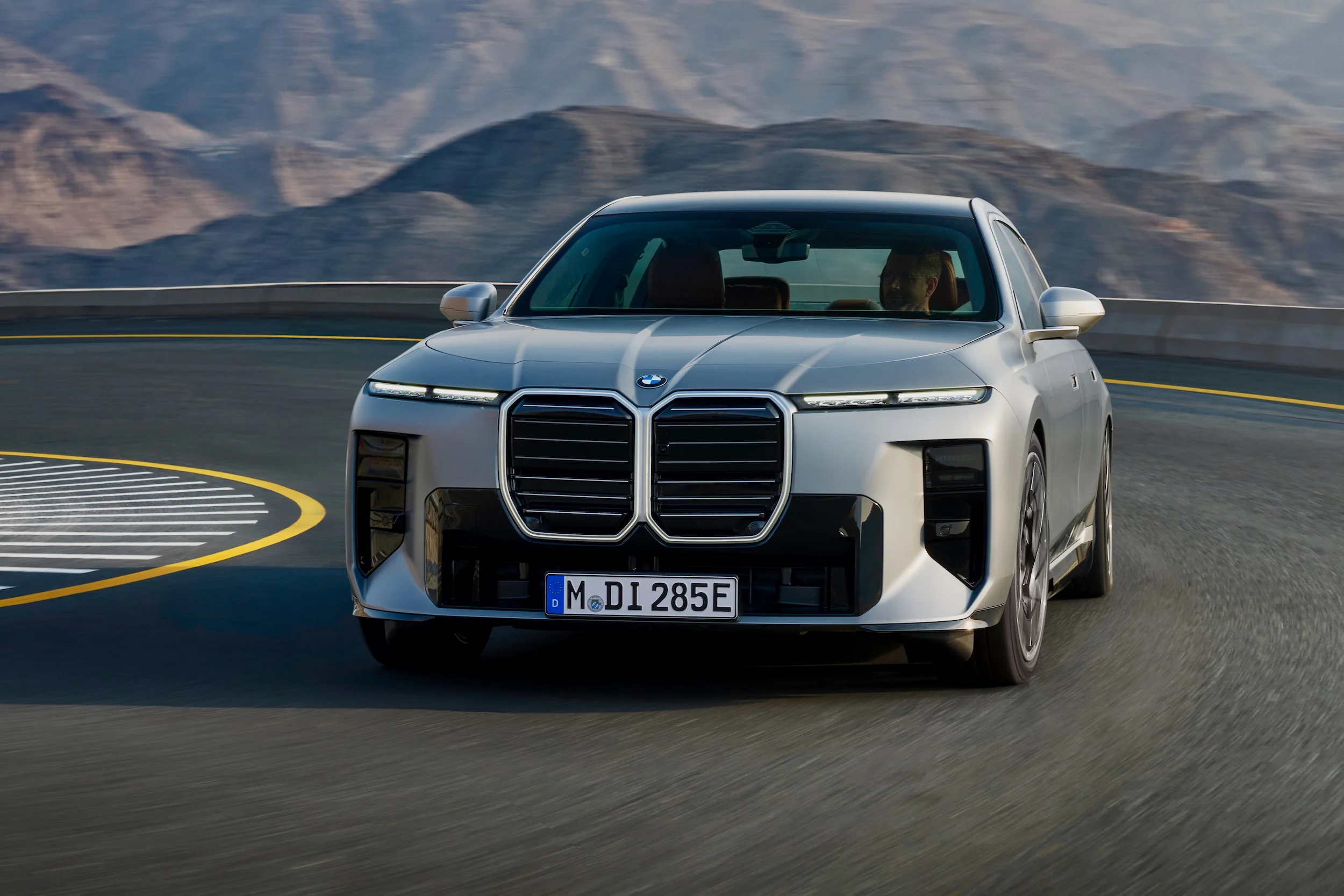 BMW i7 2026 6134 highRes bmw-i7-60-xdrive-04-