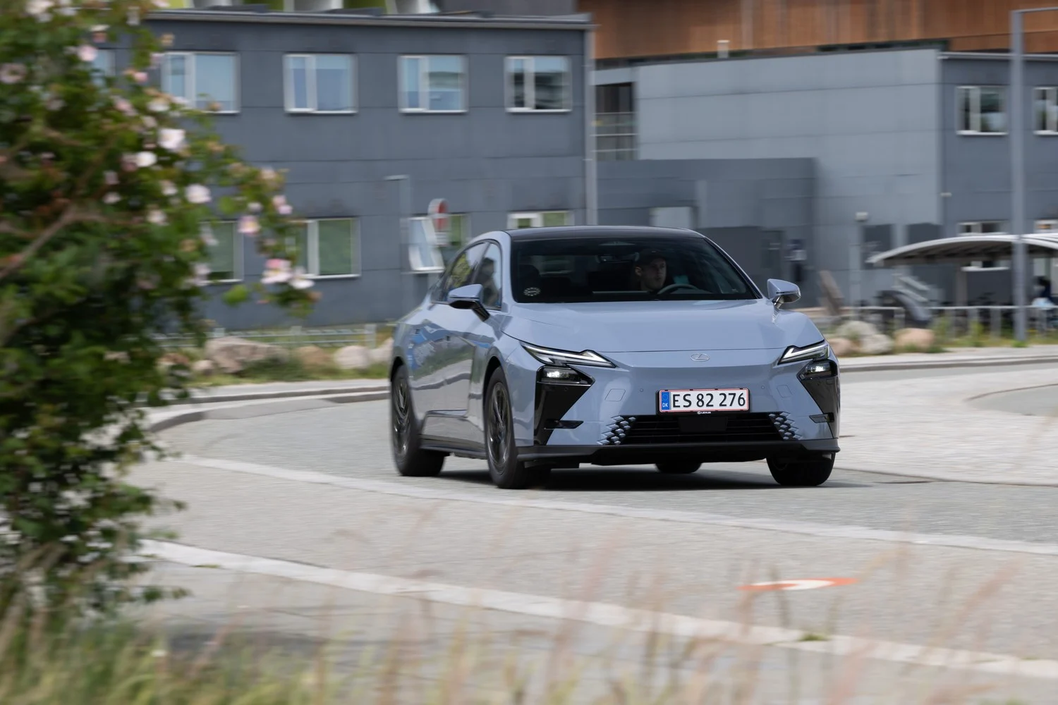 Lexus ES dynamisk 18