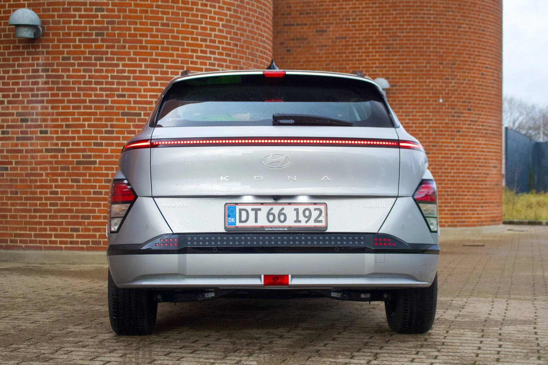 Hyundai Kona vs Kia Niro-13