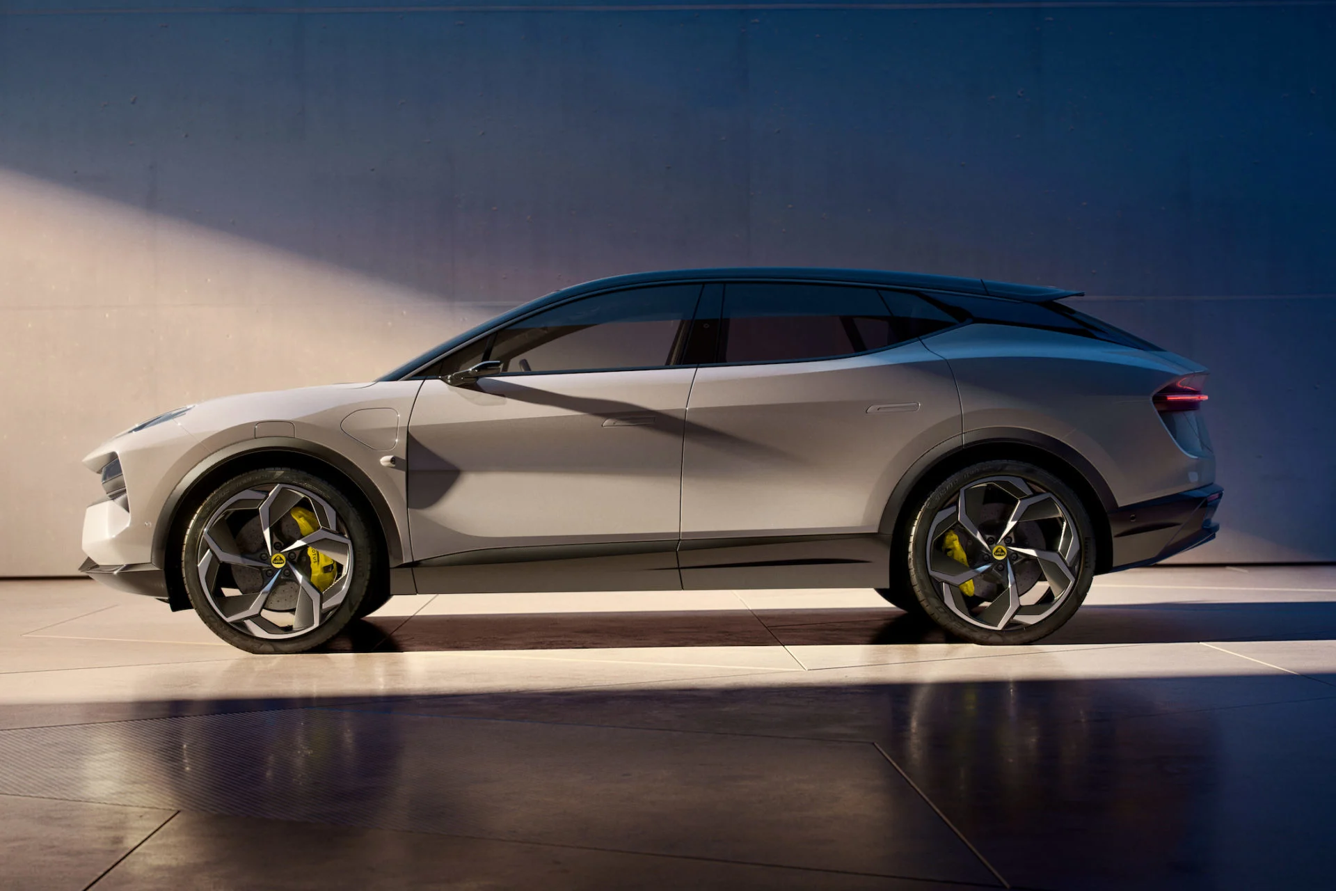 Lotus Eletre 03