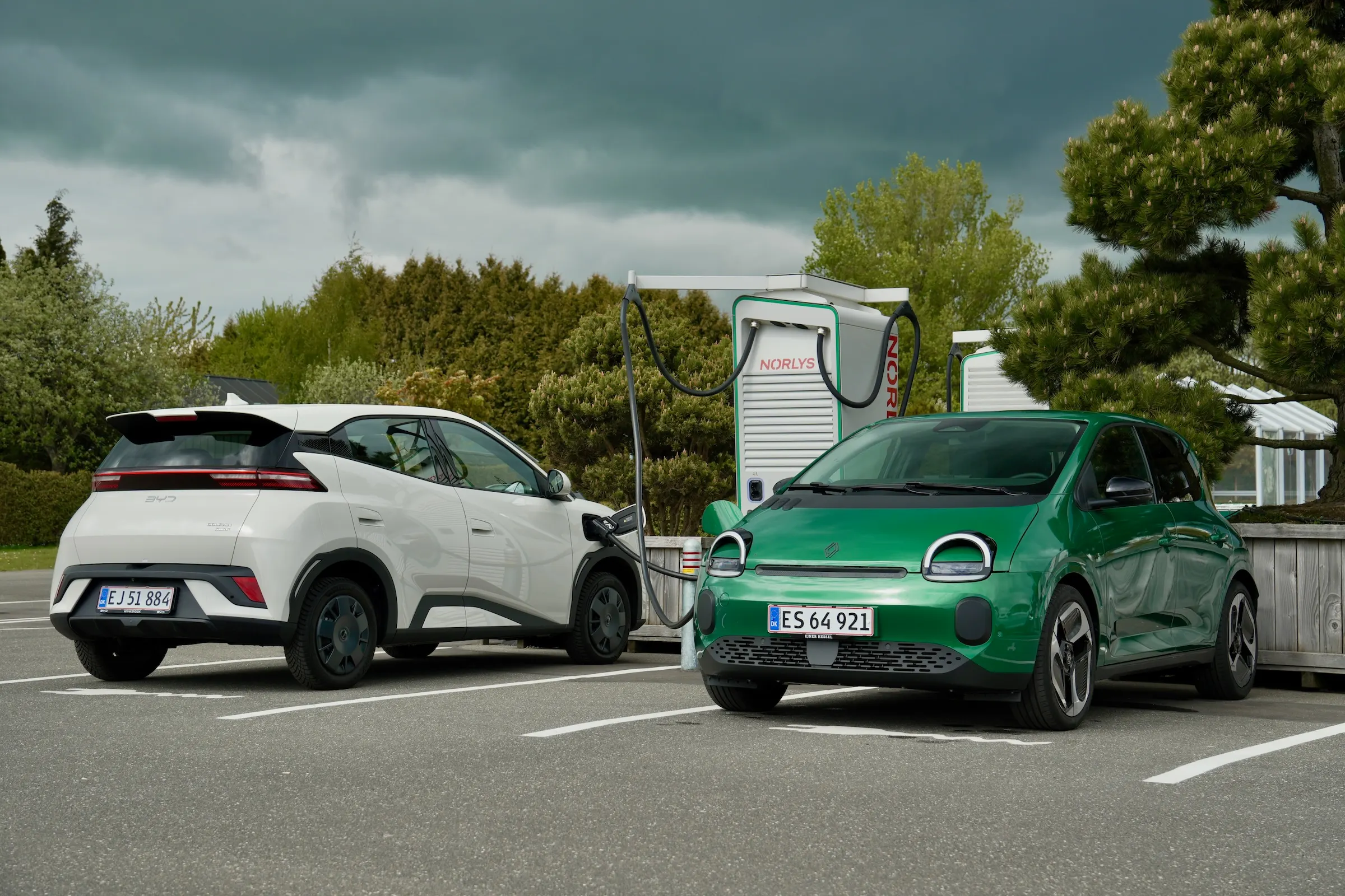 DUEL BYD Dolphin Surf vs Renault Twingo E-Tech MBB 0450