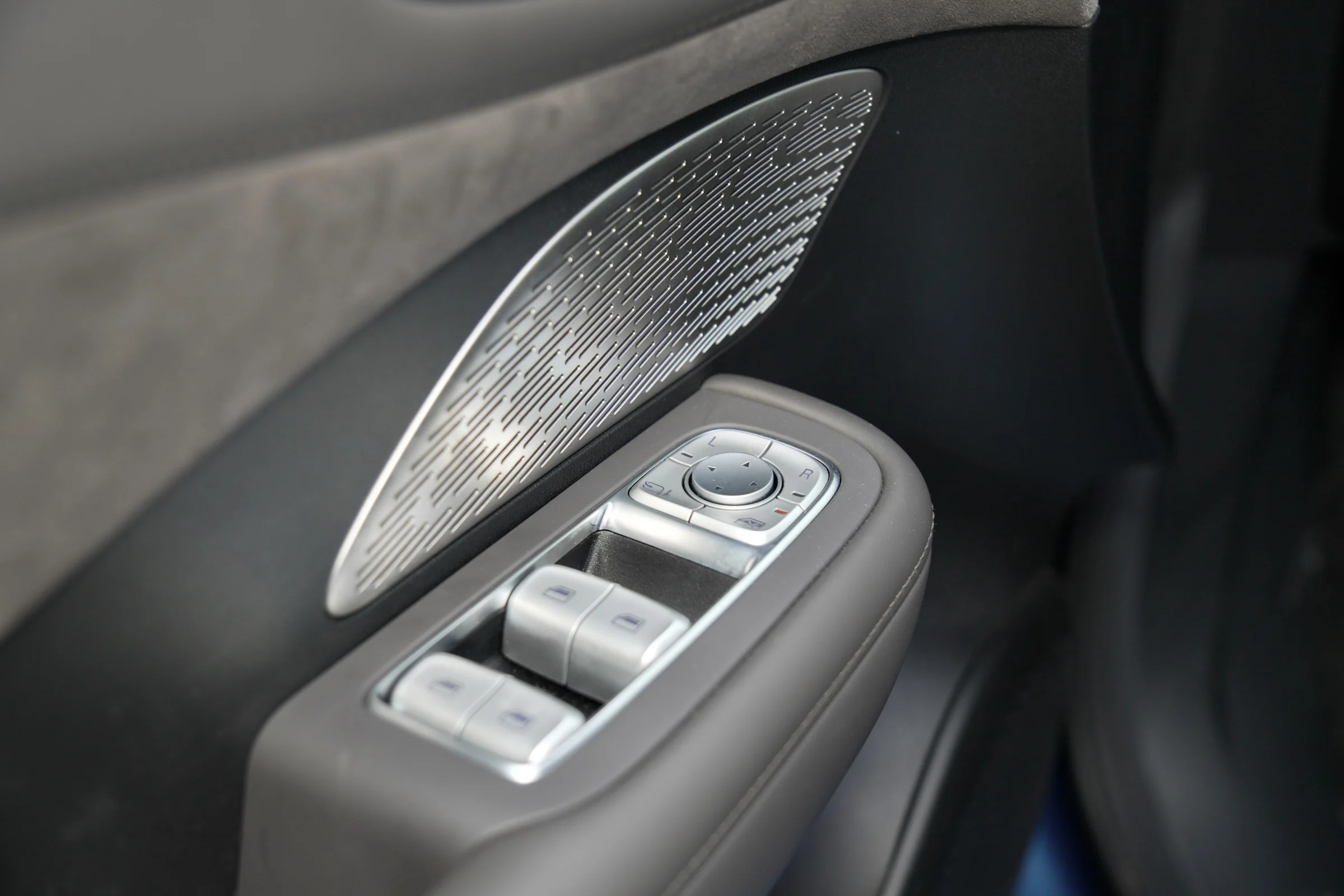 DUEL MGS6 EV vs Tesla Model Y Baghjuls MBB 568