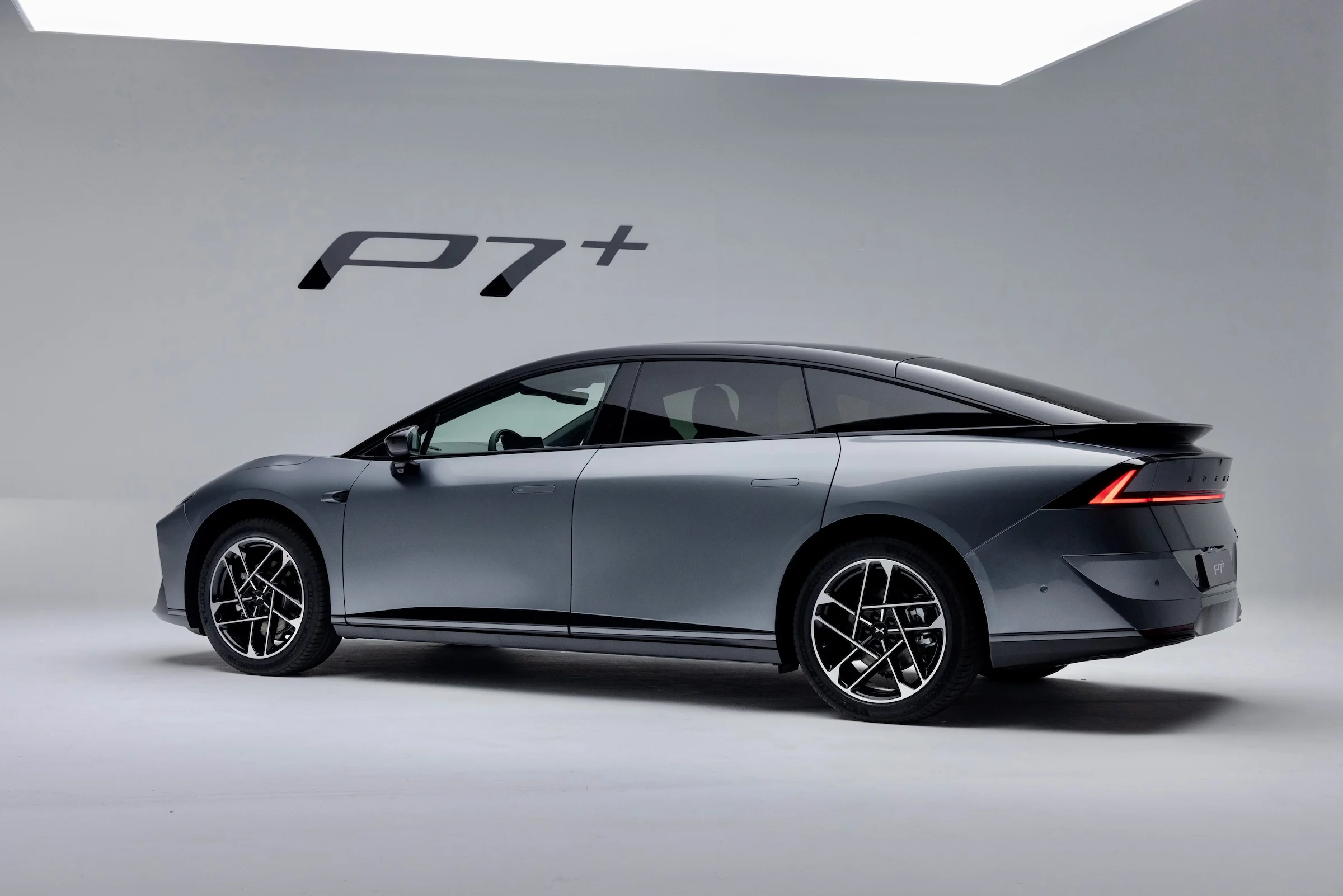 XPeng P7+ P 642-opq4130560268