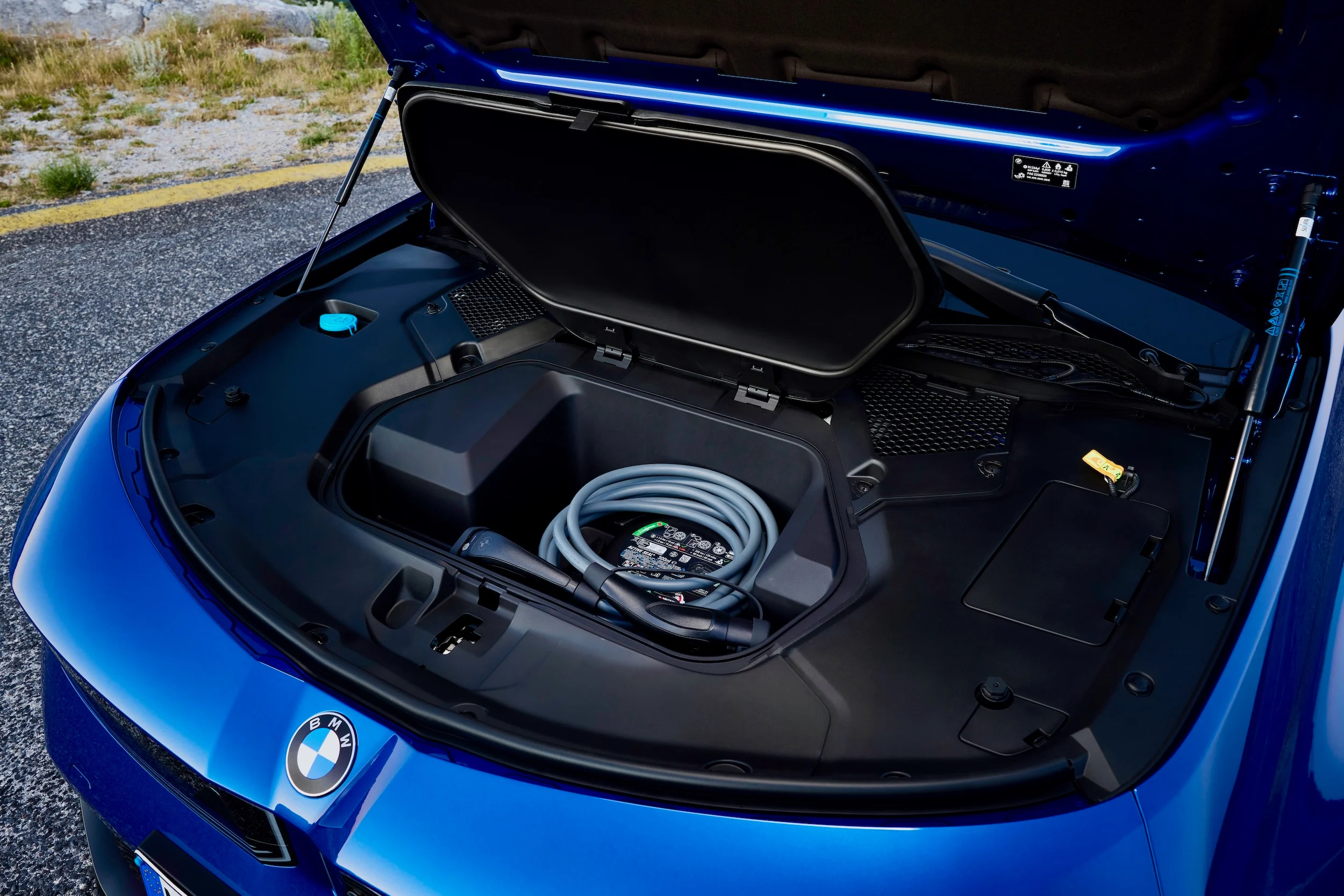 BMW i3 50 xDrive 01