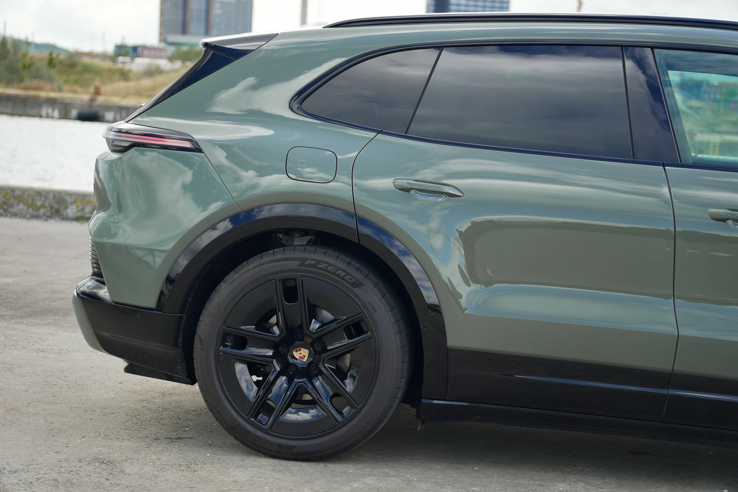 TEST Porsche Cayenne Electric 2272