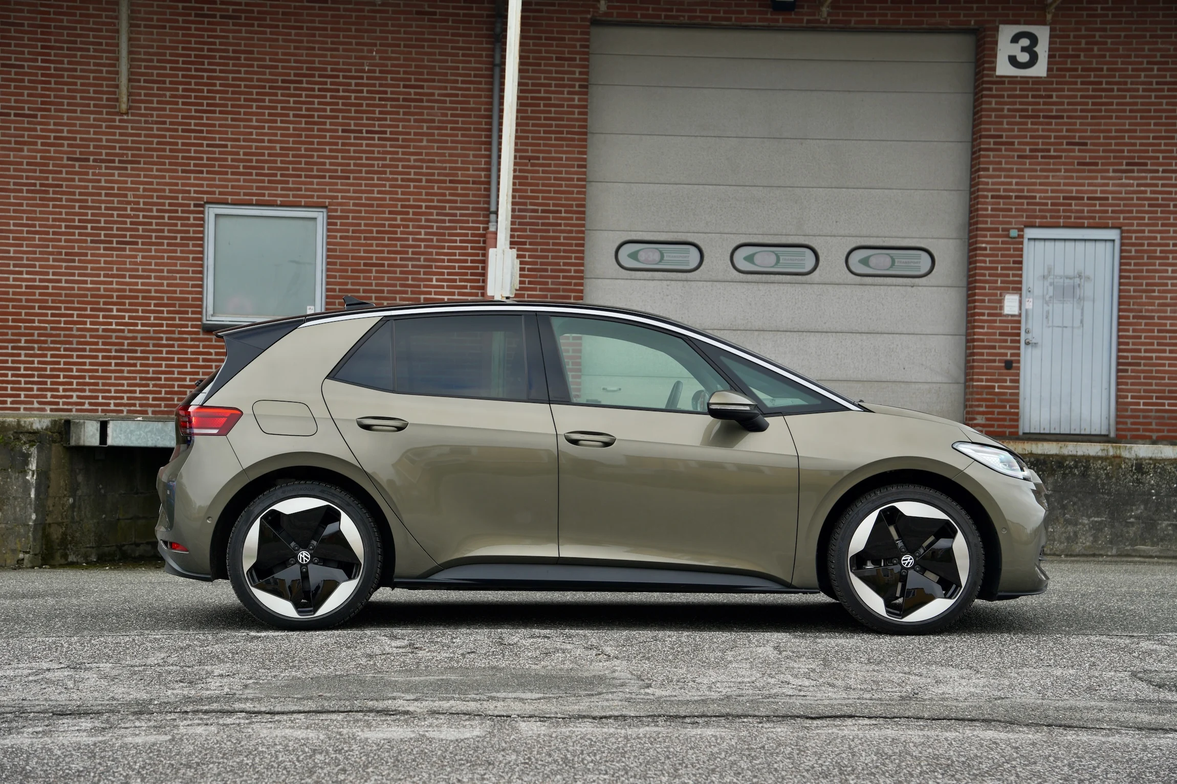 Kia EV4 LR vs VW ID.3 Max+ MBB092