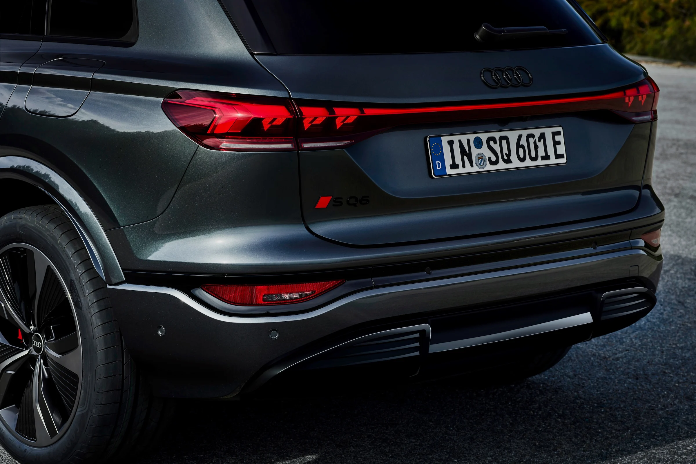 Audi SQ6 E-Tron 19 large