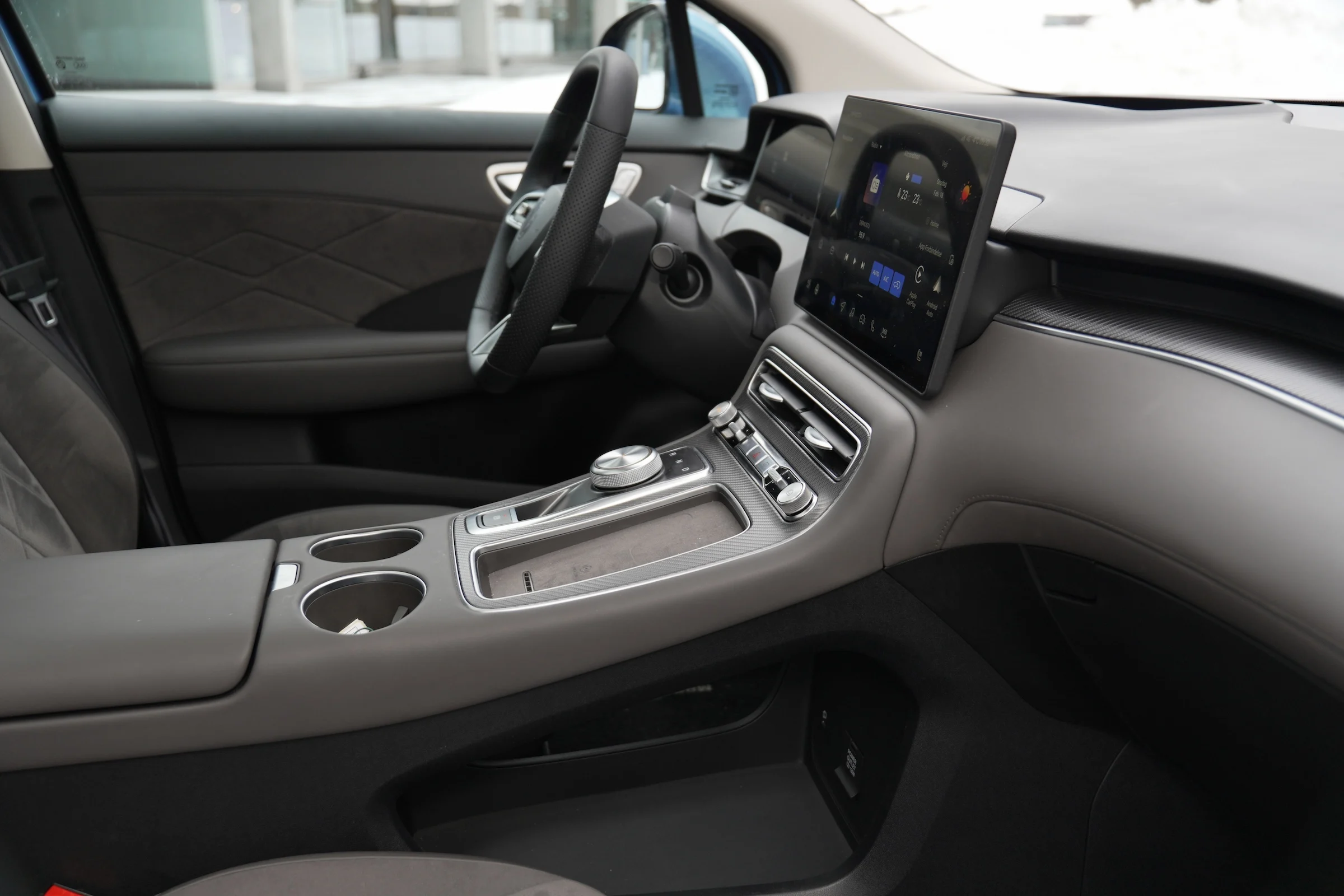 DUEL MGS6 EV vs Tesla Model Y Baghjuls MBB 589