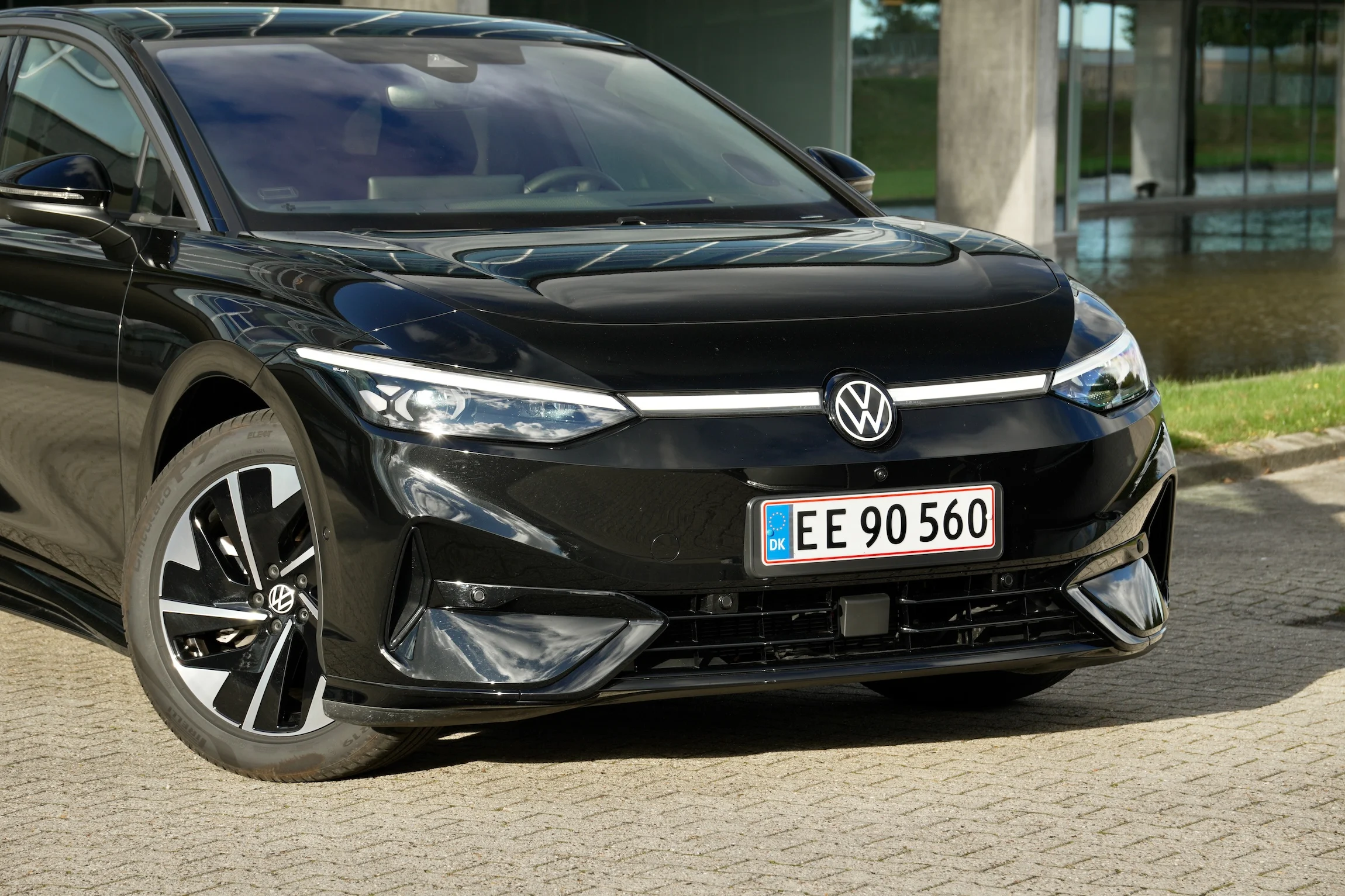 STORTEST Mazda 6e Tesla Model 3 VW ID.7 MBB5089