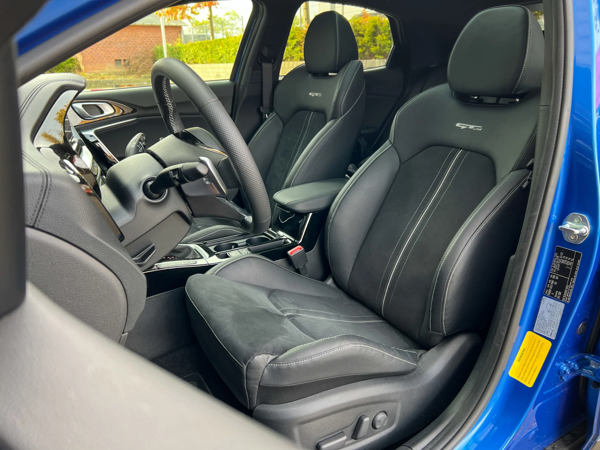 Kia-XCeed-14