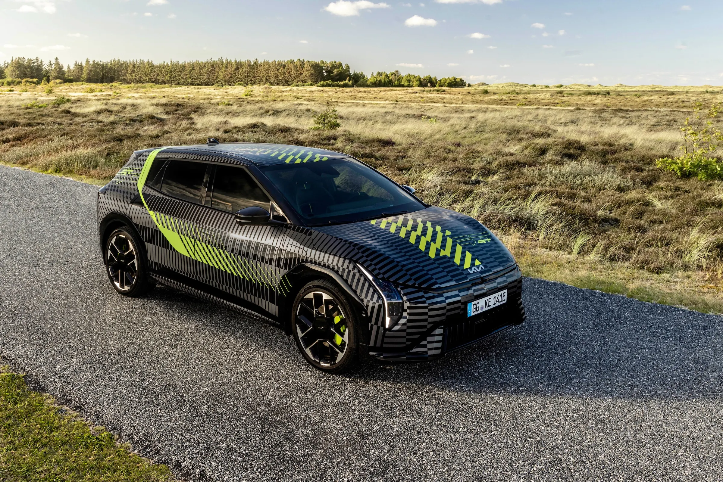 kia-EV4-GT-foiling-highres-1